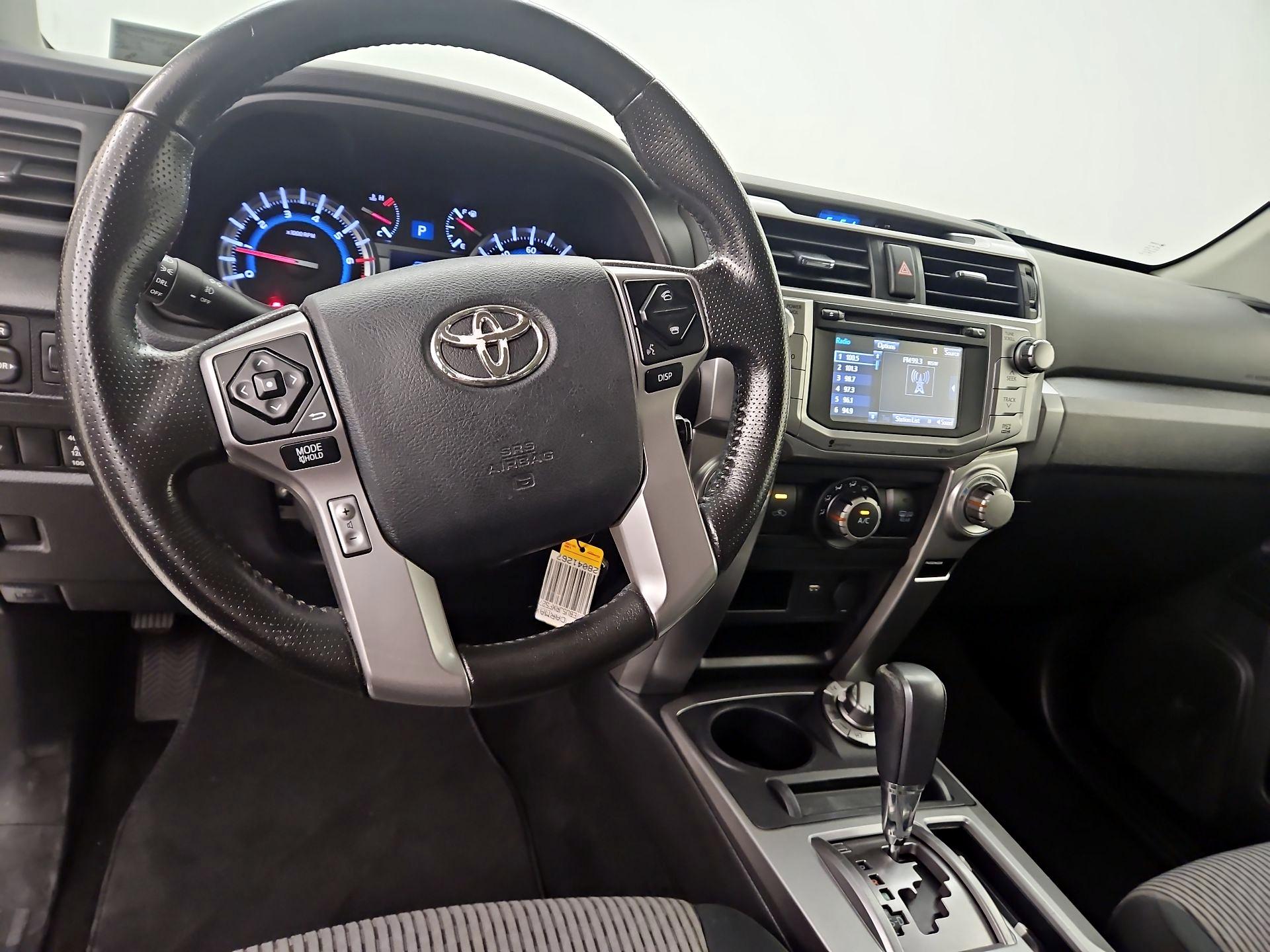 Thumbnail: 2015 Toyota 4Runner - 9