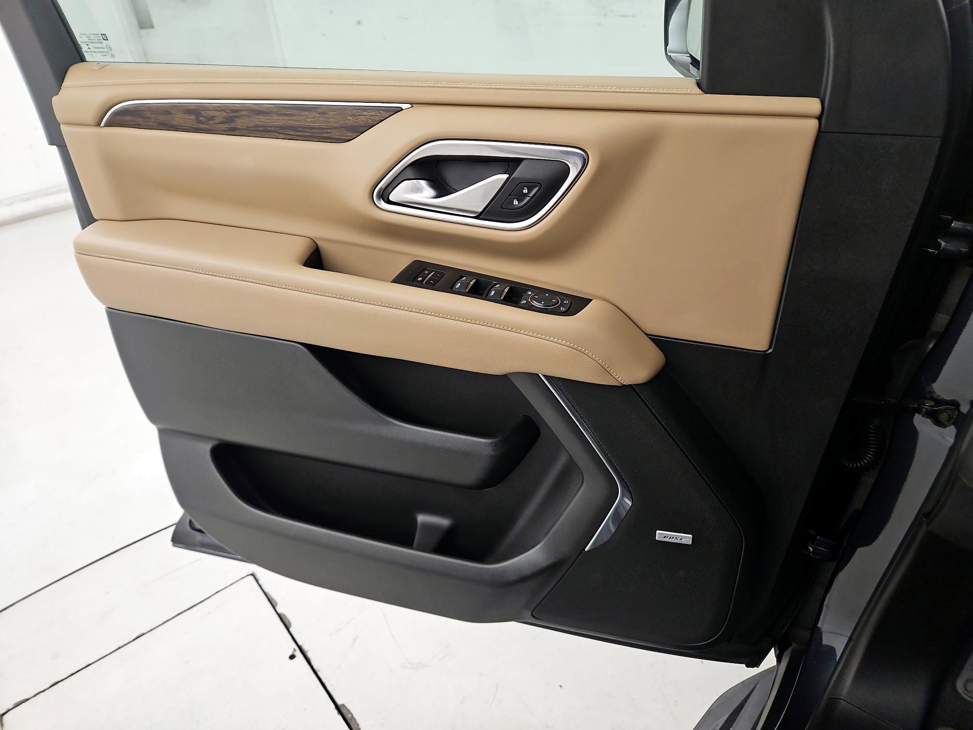 Thumbnail: 2022 Chevrolet Suburban - 12