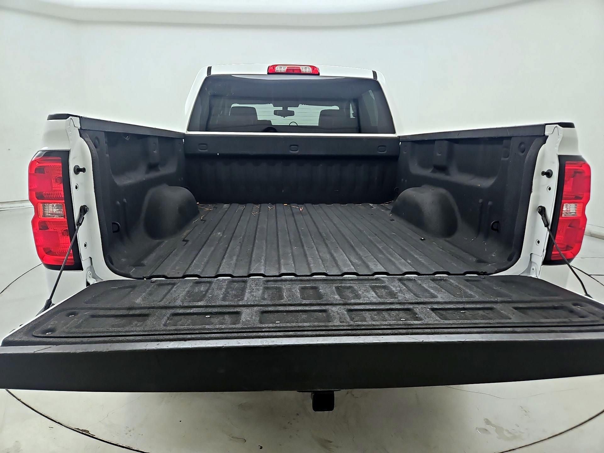 Thumbnail: 2018 Chevrolet Silverado 1500 - 20