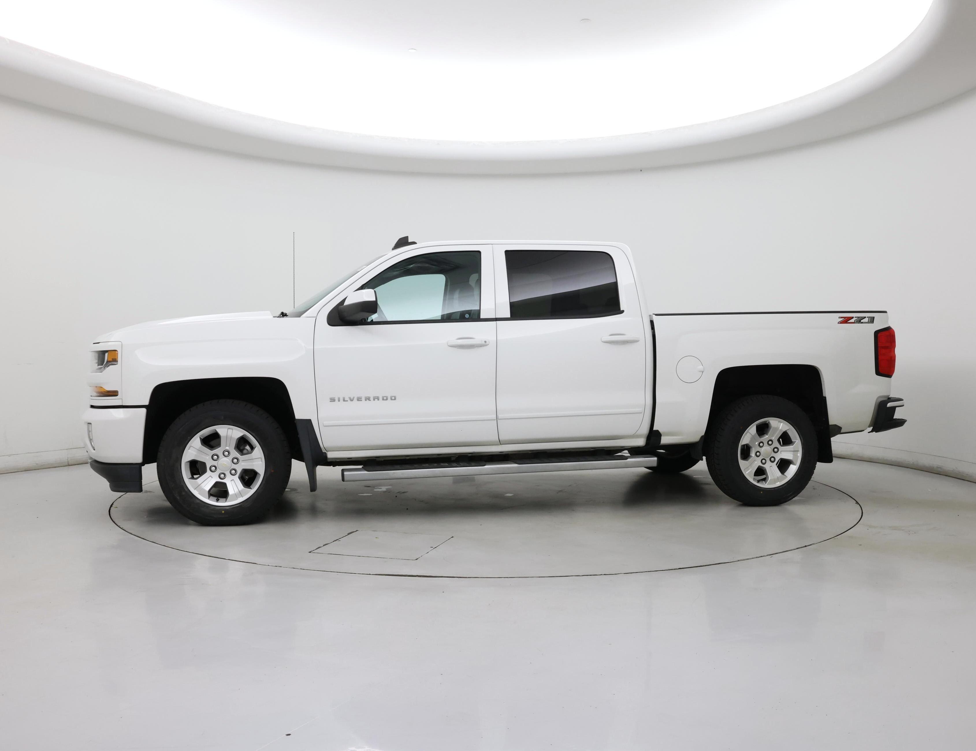 Thumbnail: 2018 Chevrolet Silverado 1500 - 3