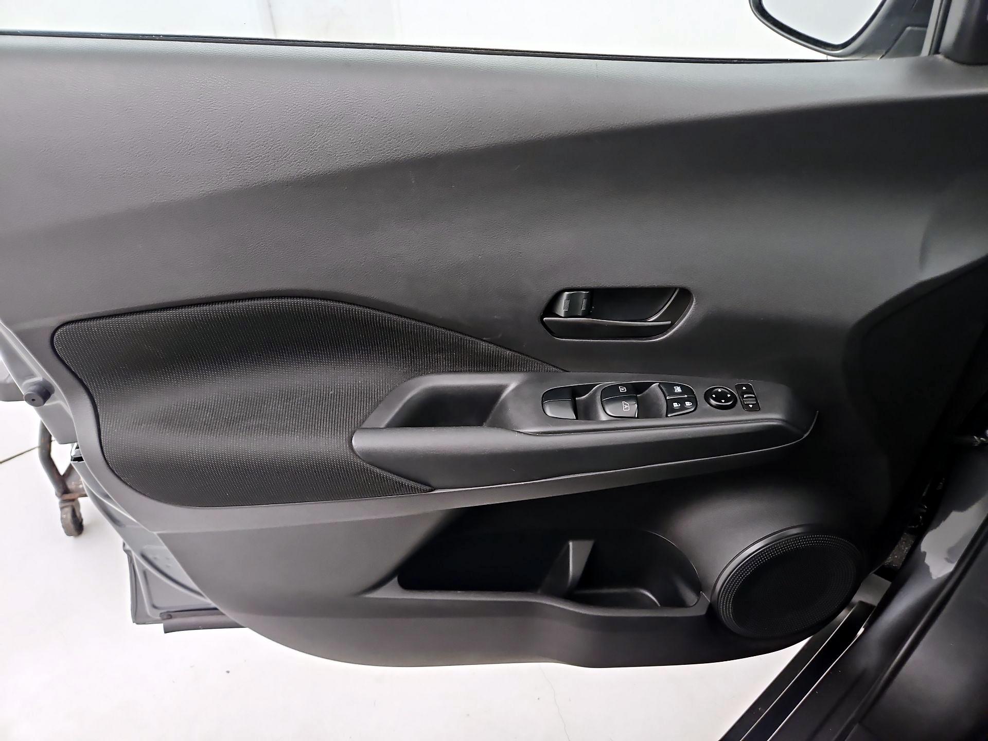 Thumbnail: 2024 Nissan Kicks - 12