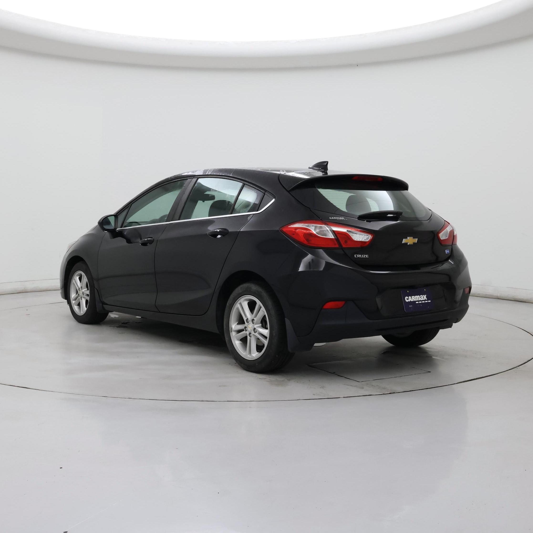 Thumbnail: 2018 Chevrolet Cruze - 2