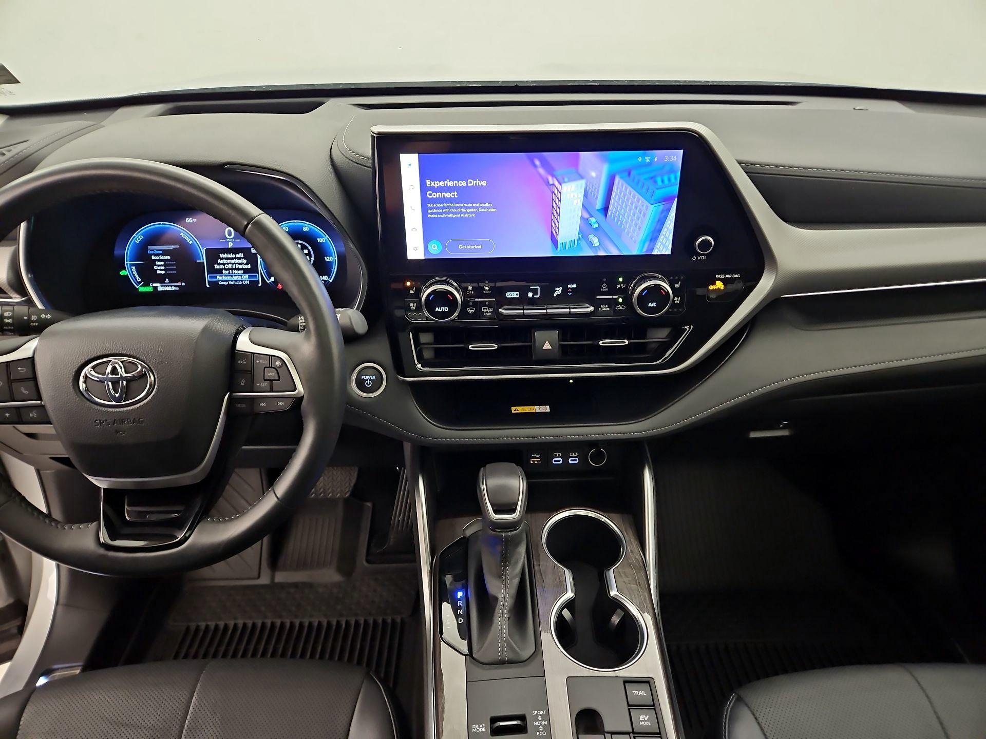 Thumbnail: 2024 Toyota Highlander - 9