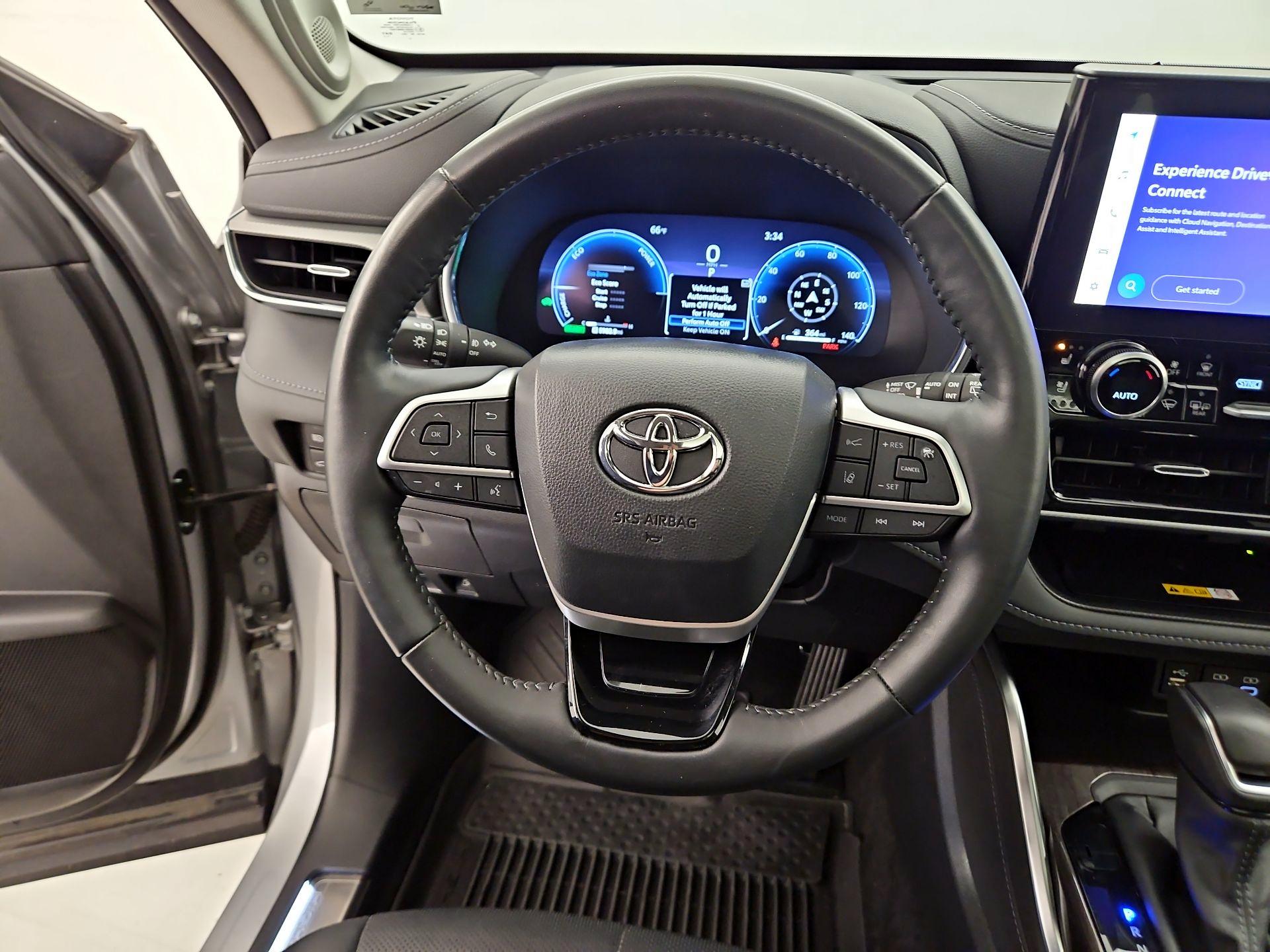 Thumbnail: 2024 Toyota Highlander - 10