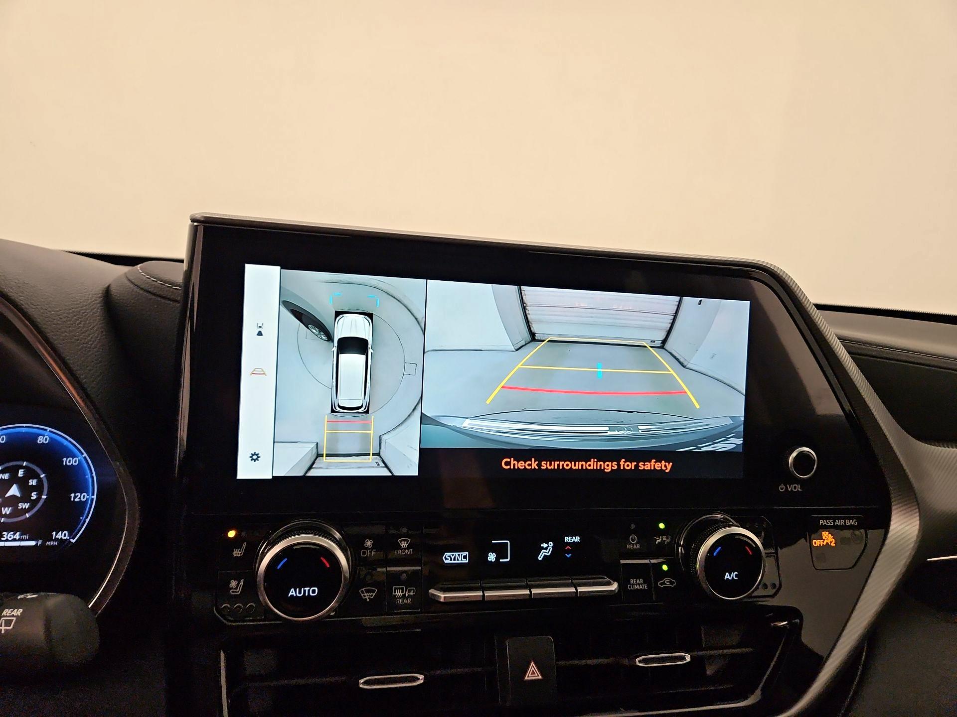 Thumbnail: 2024 Toyota Highlander - 14