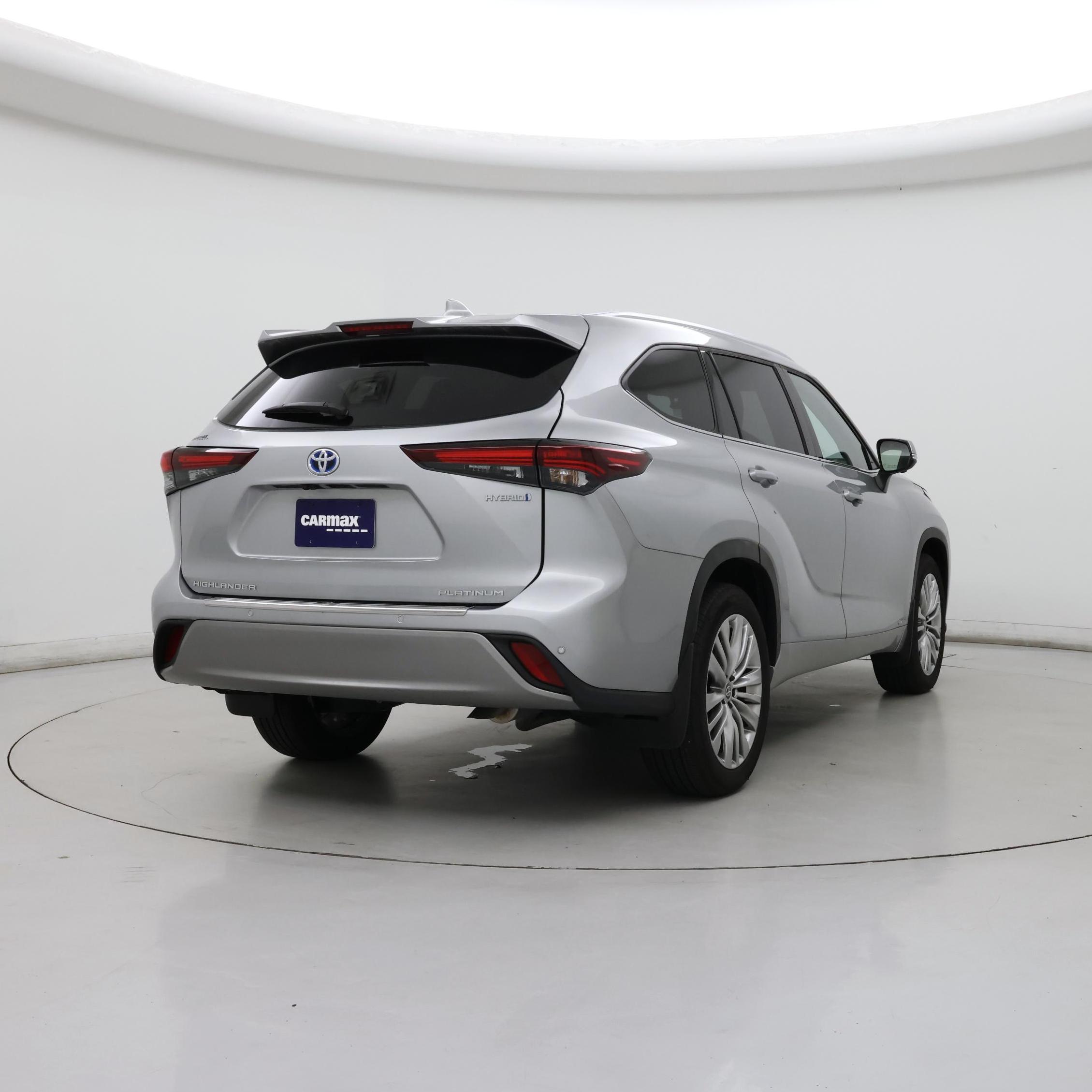 Thumbnail: 2024 Toyota Highlander - 8