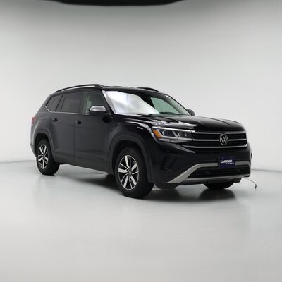 Black 2023 Volkswagen Atlas SE