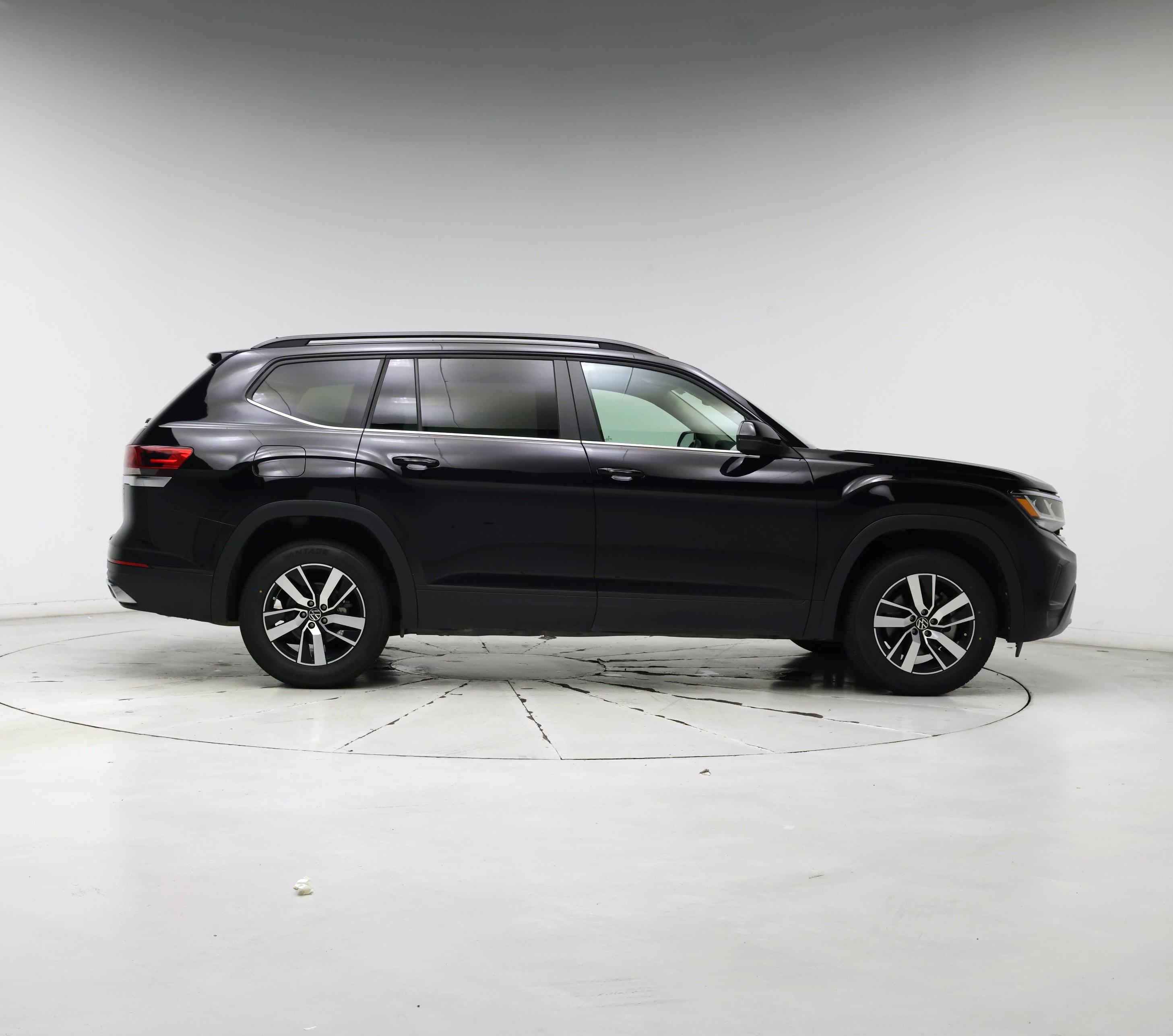 Thumbnail: 2023 Volkswagen Atlas - 7