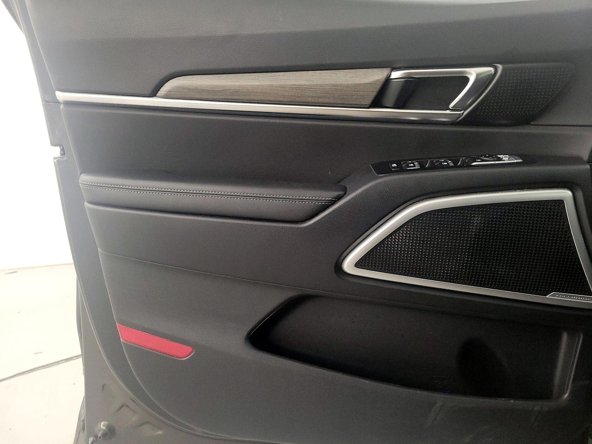 Thumbnail: 2022 Kia Telluride - 12