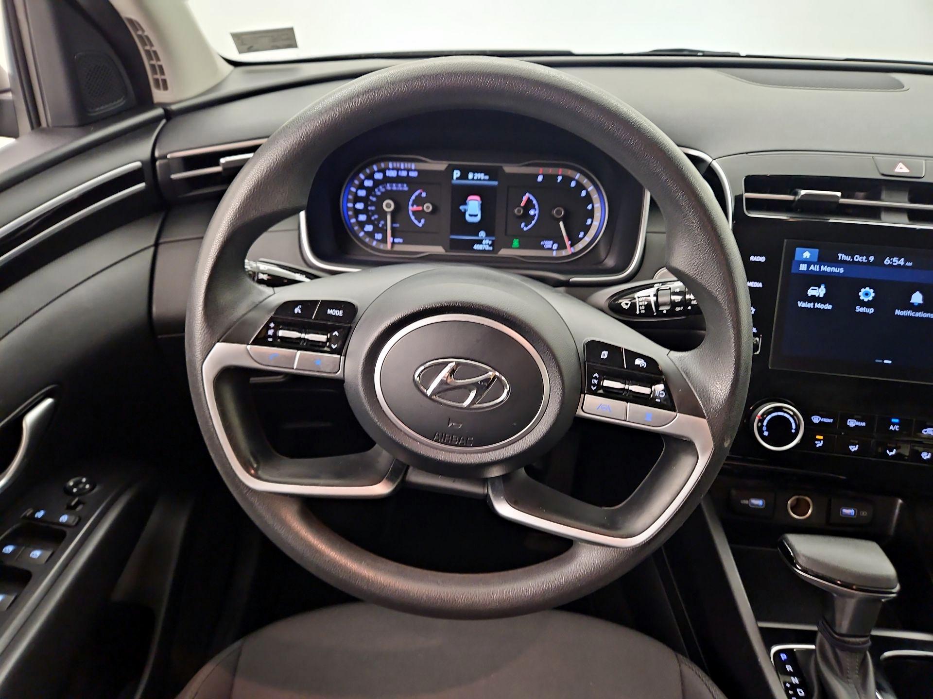 Thumbnail: 2022 Hyundai Tucson - 10