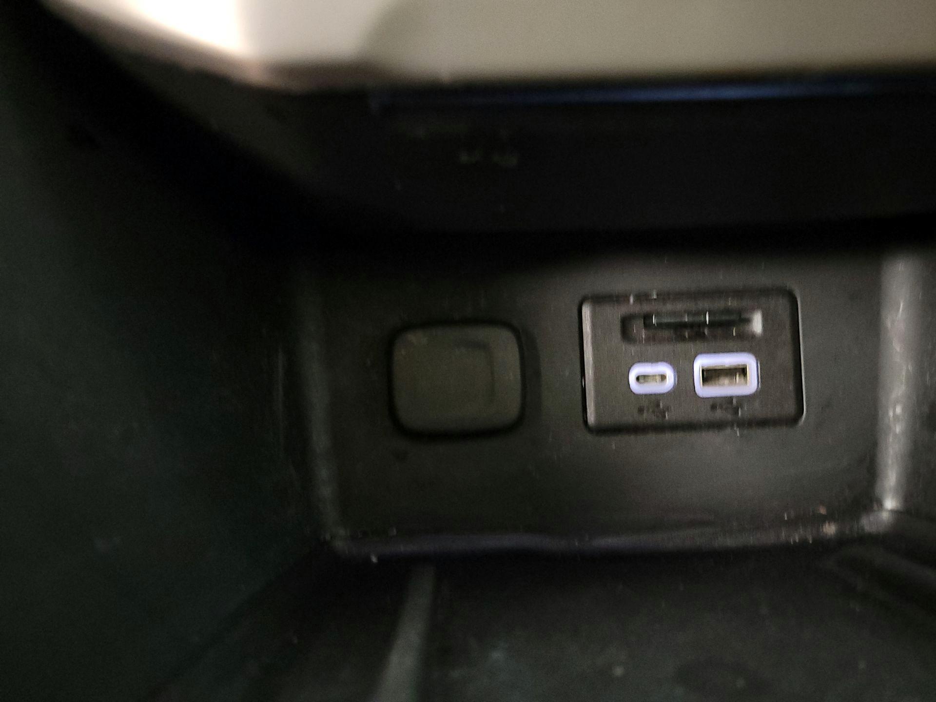 Thumbnail: 2022 GMC Acadia - 18