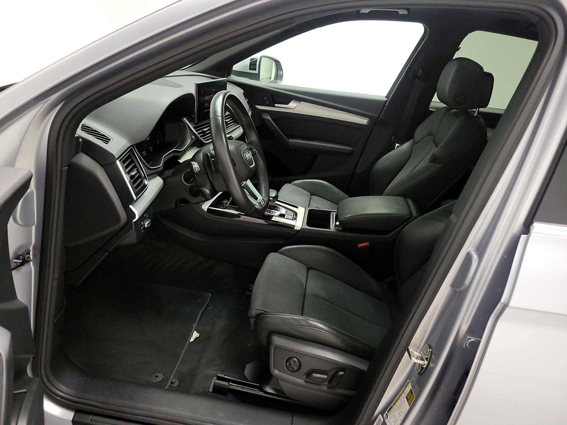 Thumbnail: 2022 Audi Q5 - 11