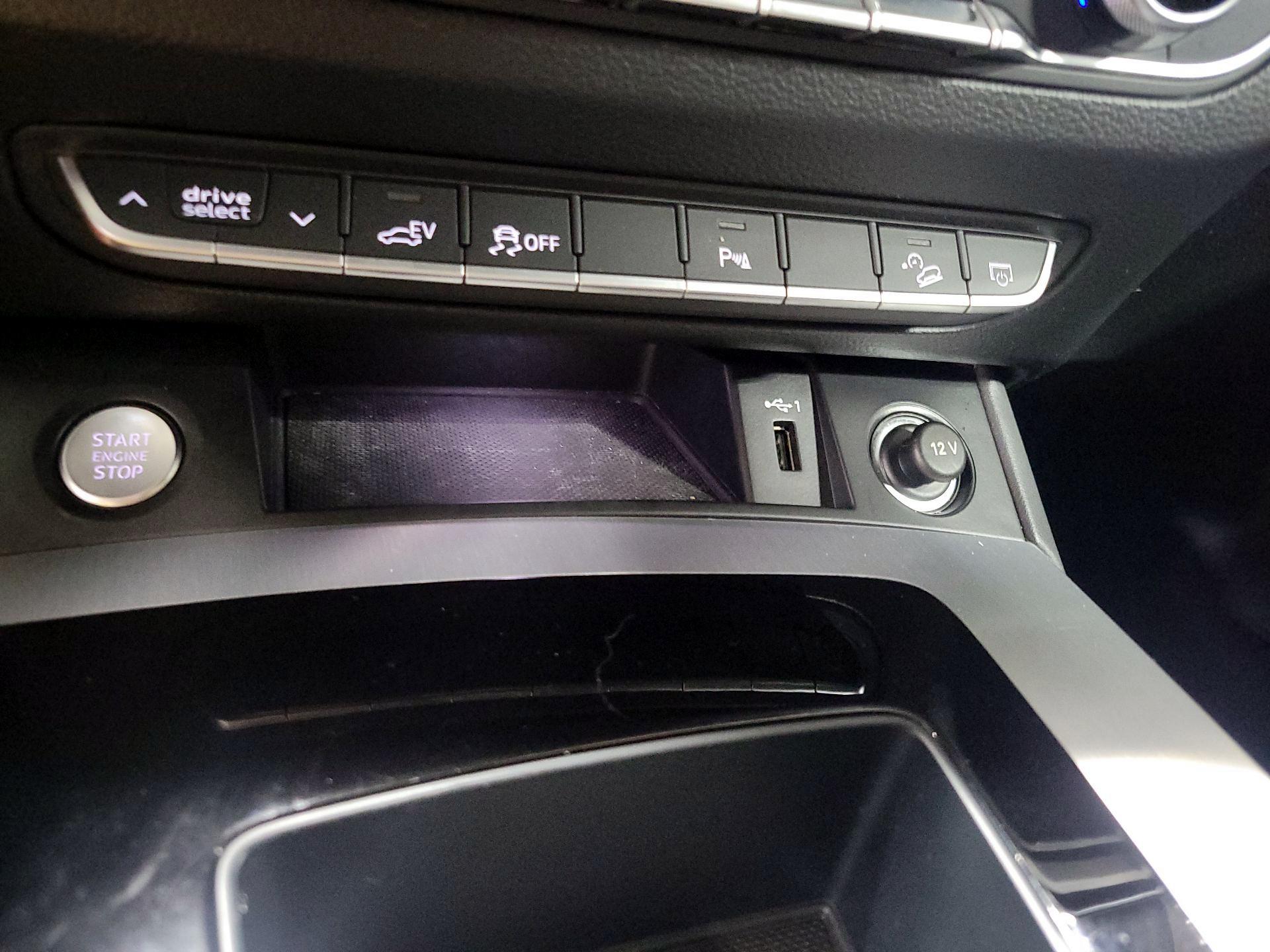 Thumbnail: 2022 Audi Q5 - 18