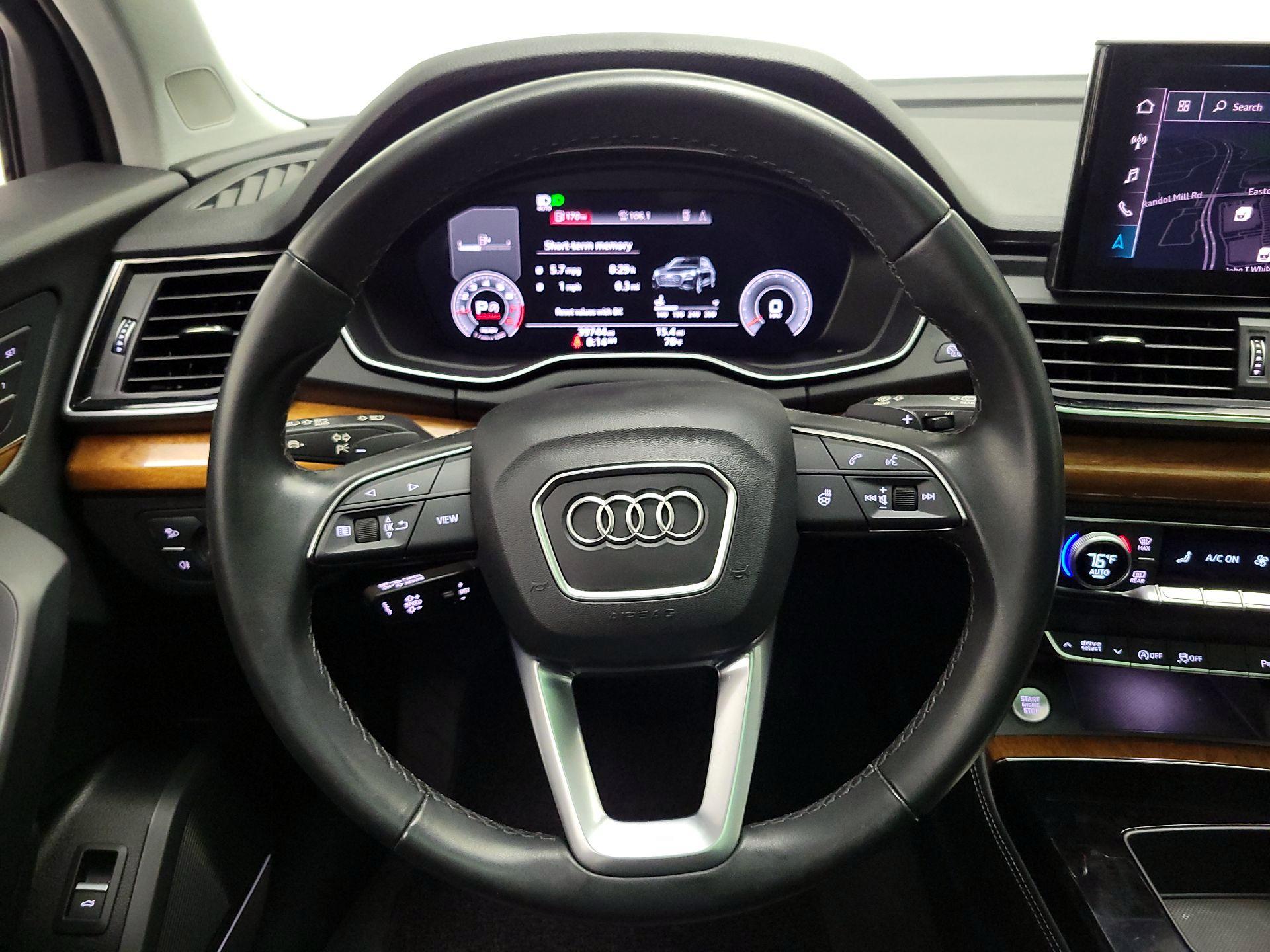 Thumbnail: 2023 Audi Q5 - 10