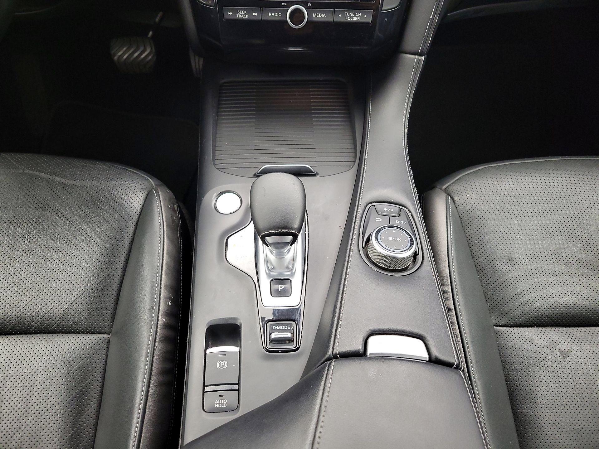 Thumbnail: 2022 INFINITI QX50 - 17