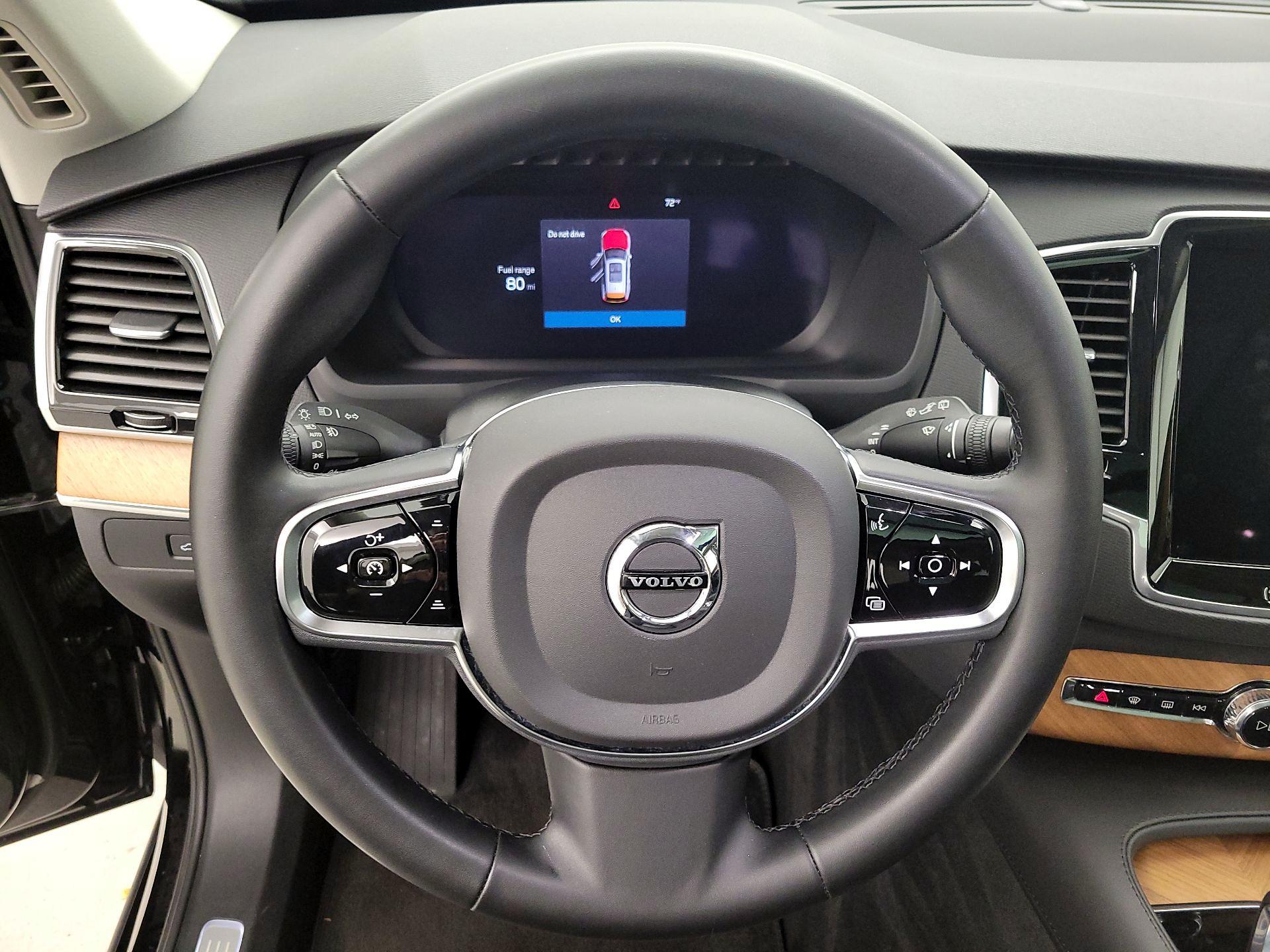 Thumbnail: 2023 Volvo XC90 - 10