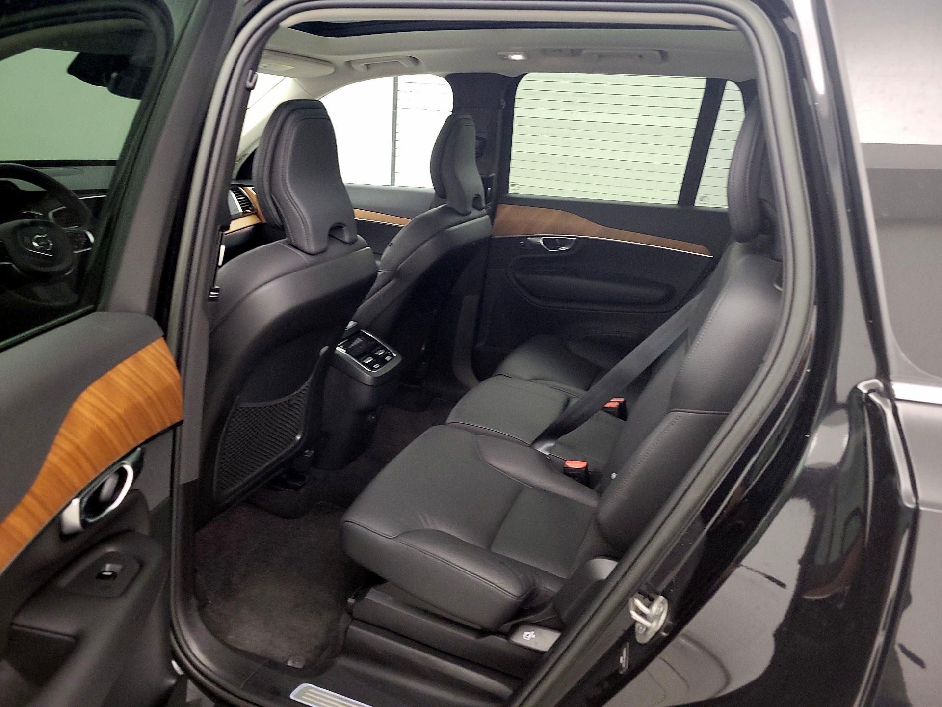 Thumbnail: 2023 Volvo XC90 - 20