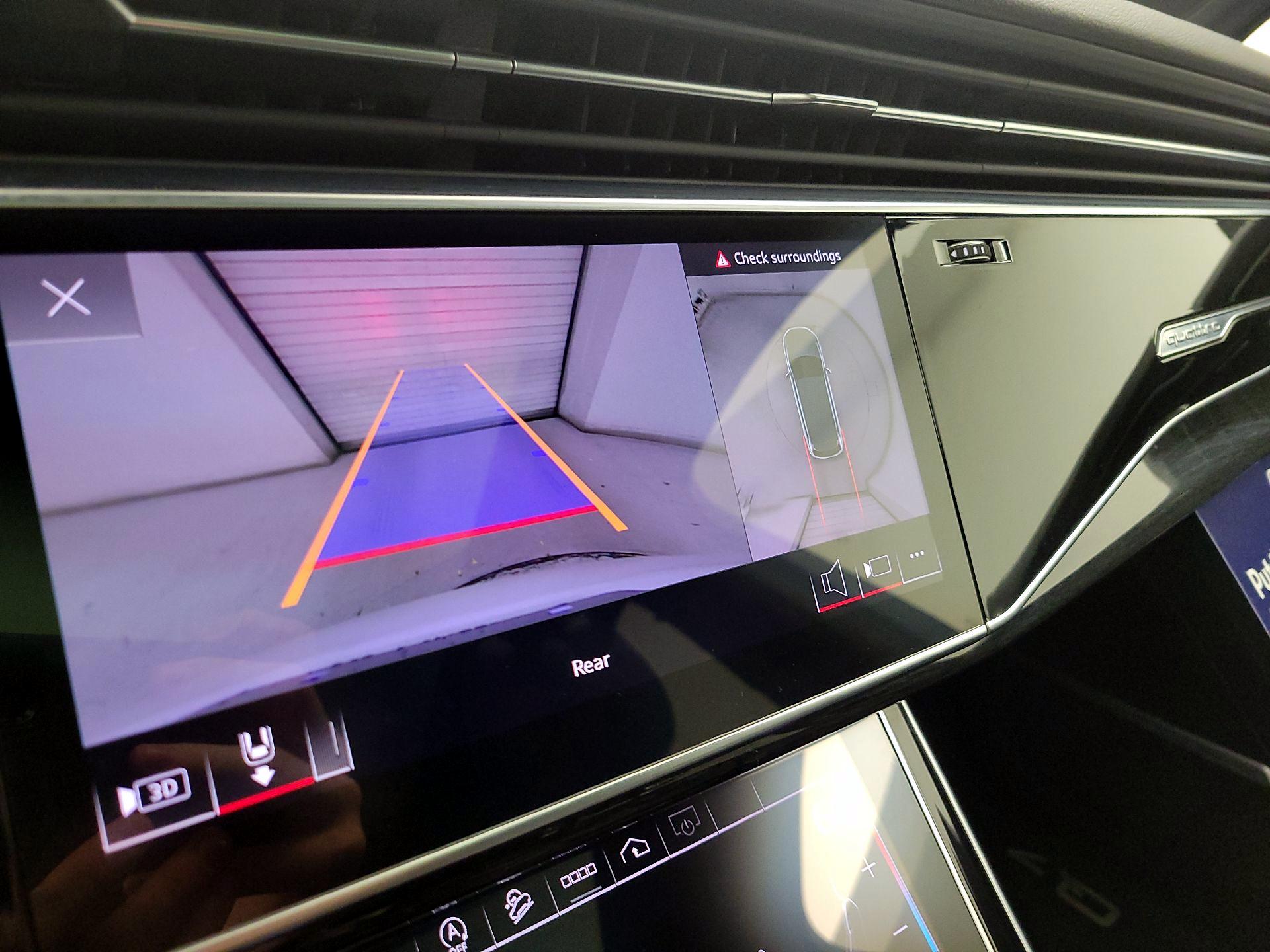 Thumbnail: 2021 Audi Q7 - 14