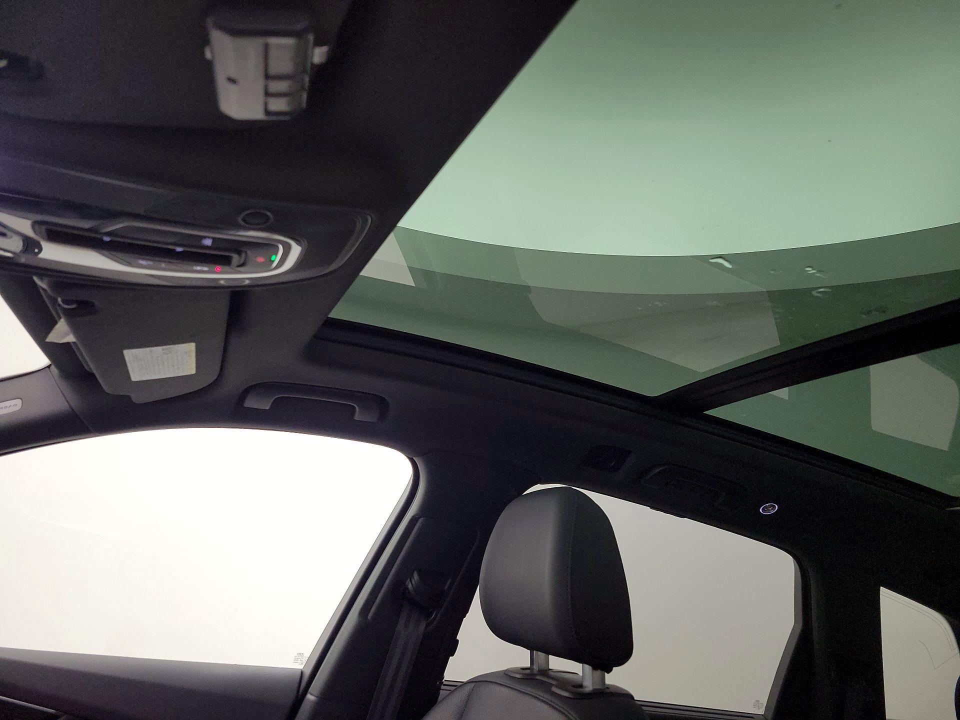 Thumbnail: 2021 Audi Q7 - 19