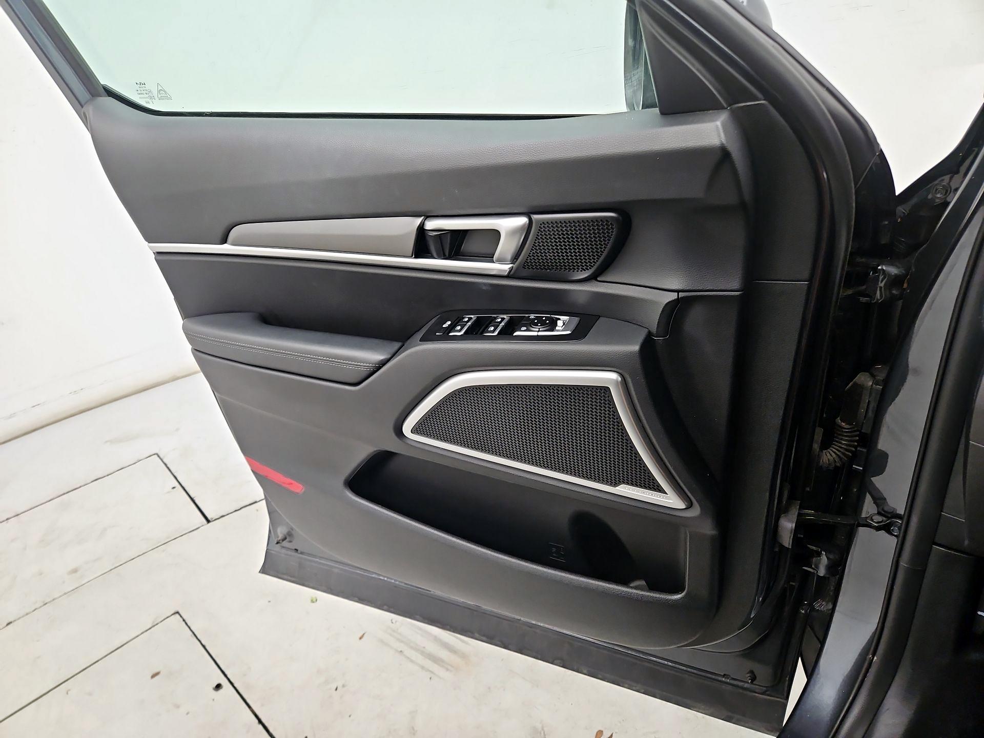 Thumbnail: 2022 Kia Telluride - 12