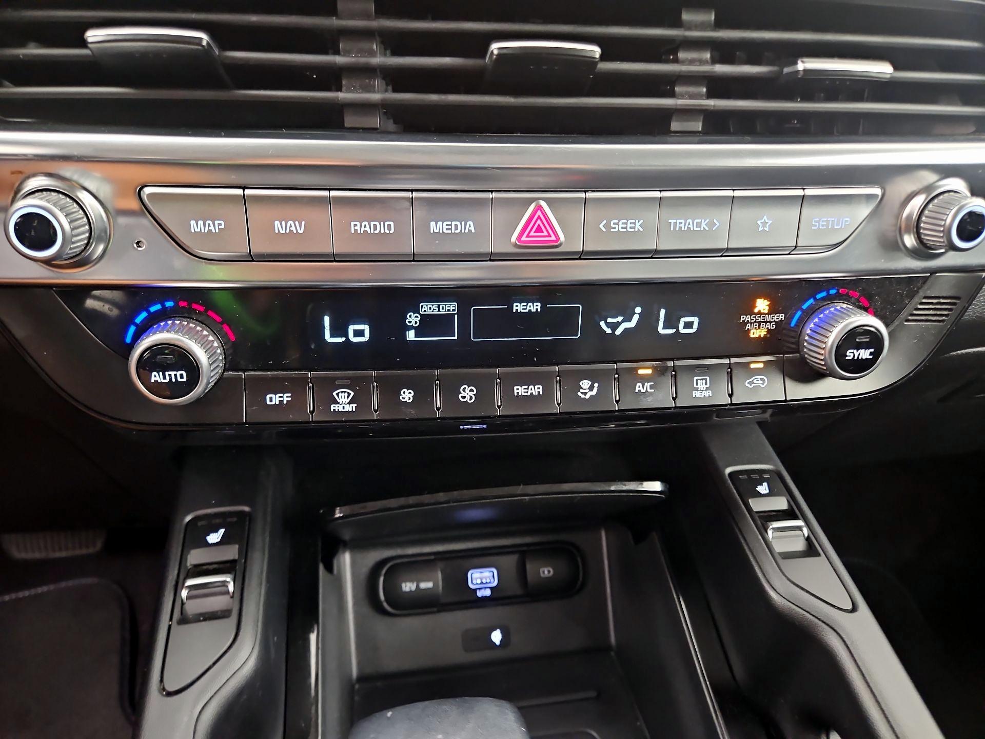 Thumbnail: 2022 Kia Telluride - 17