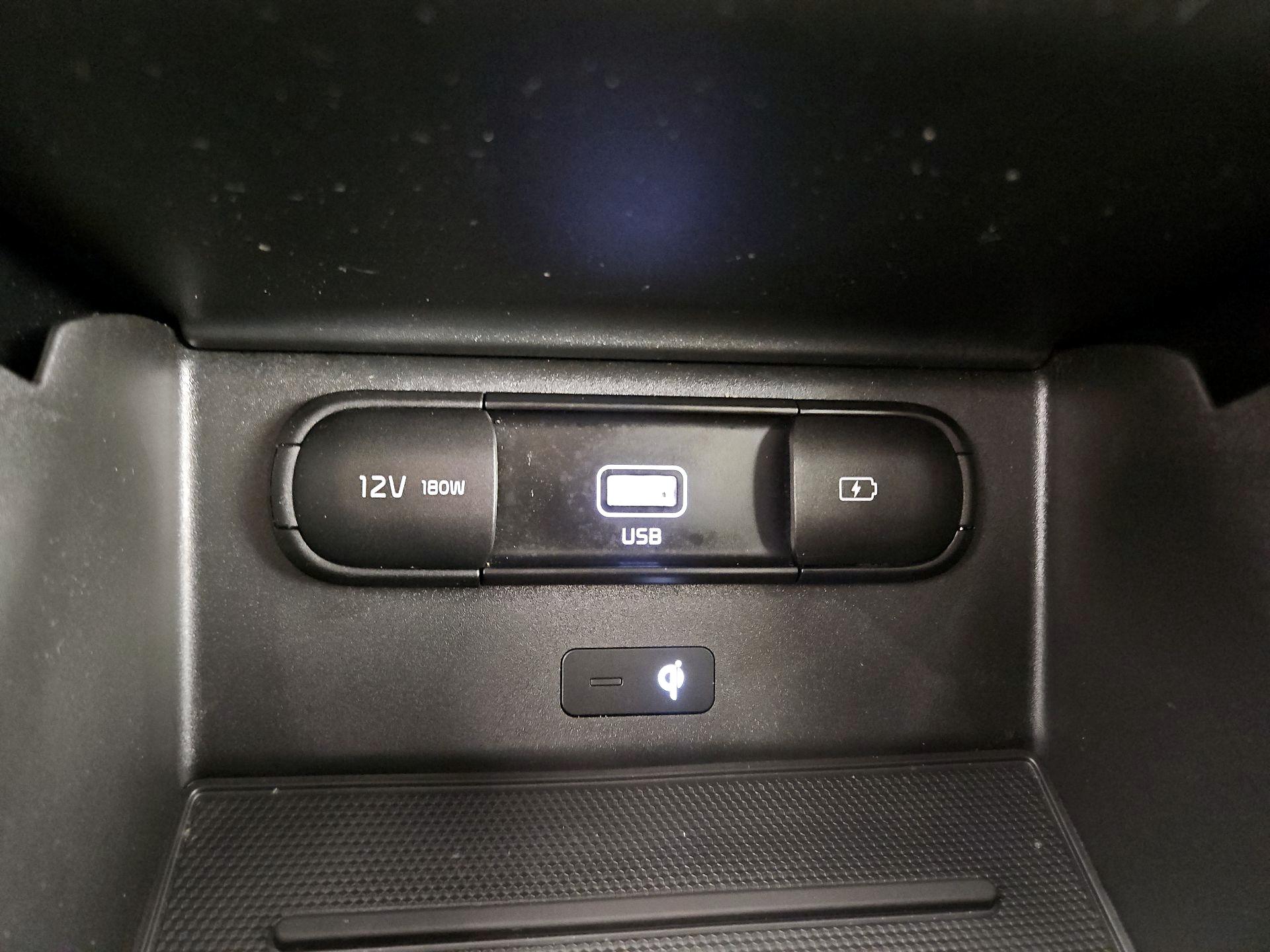 Thumbnail: 2022 Kia Telluride - 19