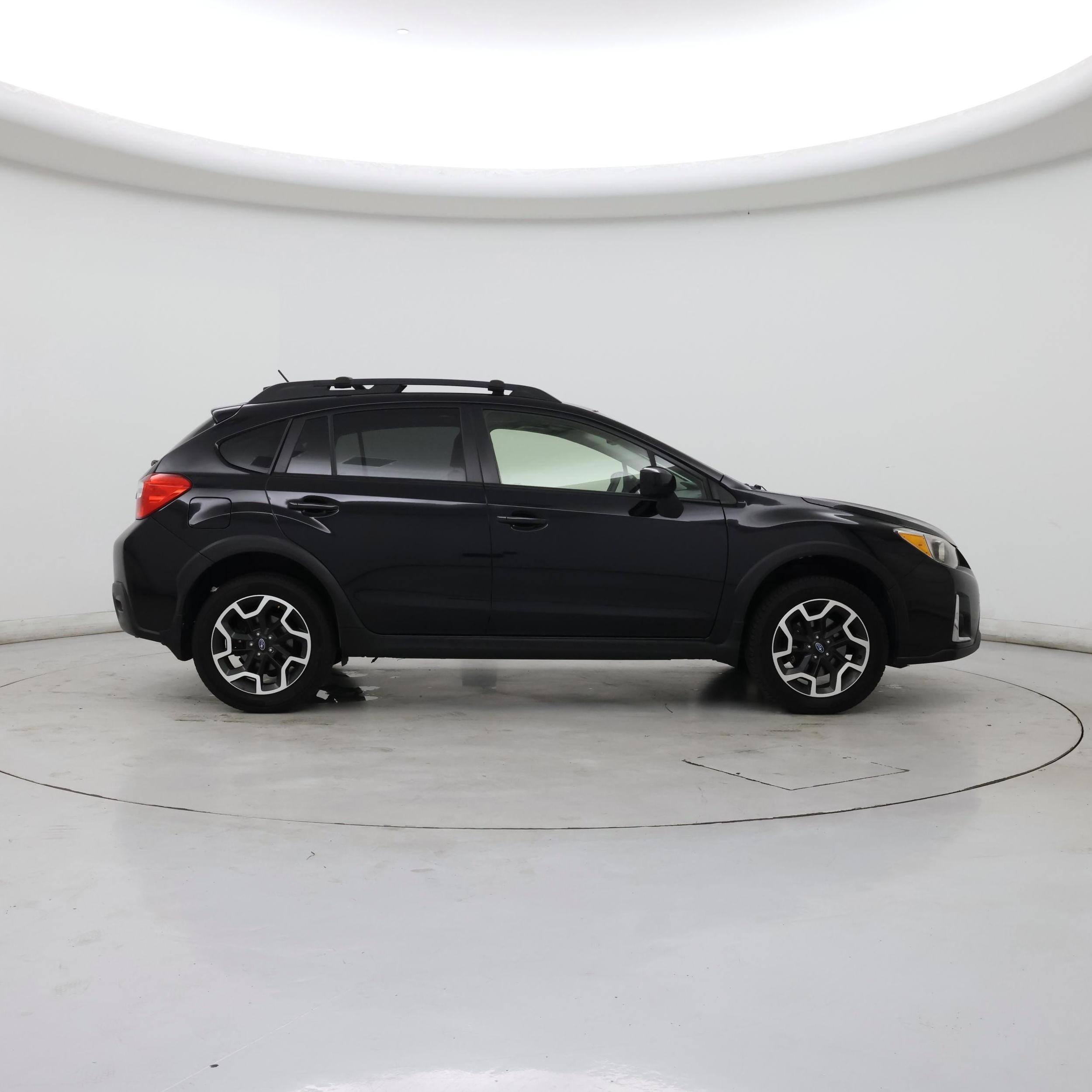 Thumbnail: 2017 Subaru Crosstrek - 7