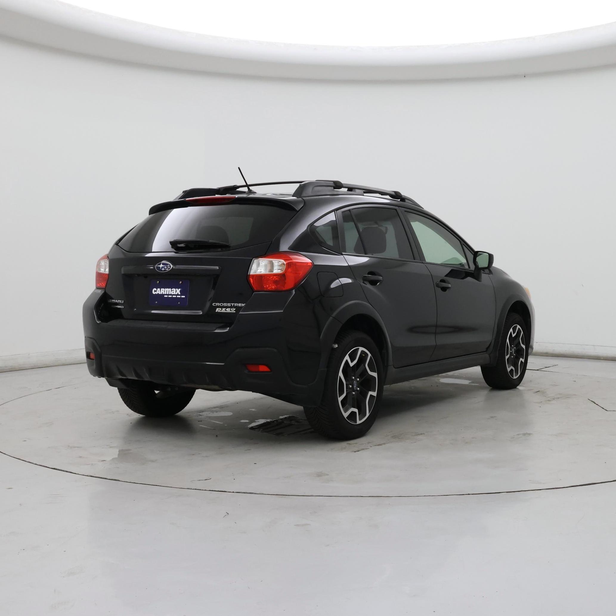 Thumbnail: 2017 Subaru Crosstrek - 8