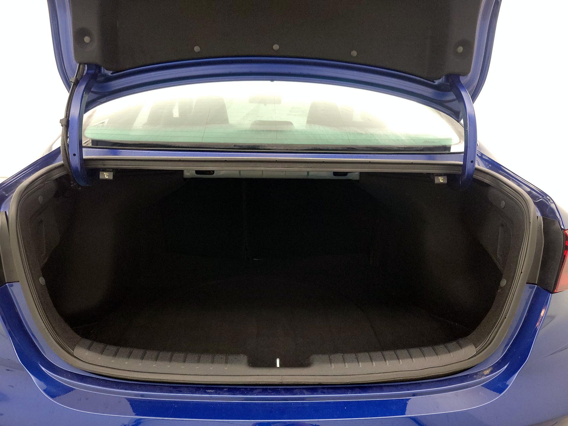 Thumbnail: 2023 Kia Forte - 20