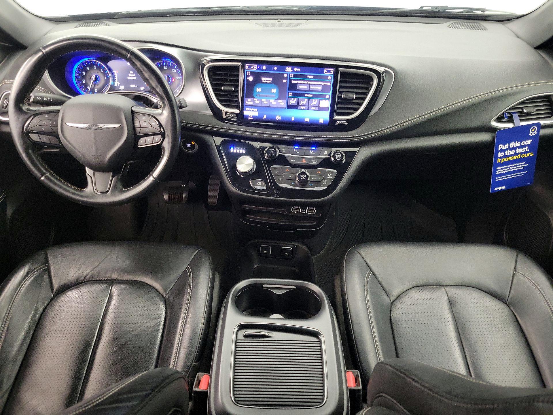 Thumbnail: 2021 Chrysler Pacifica - 9