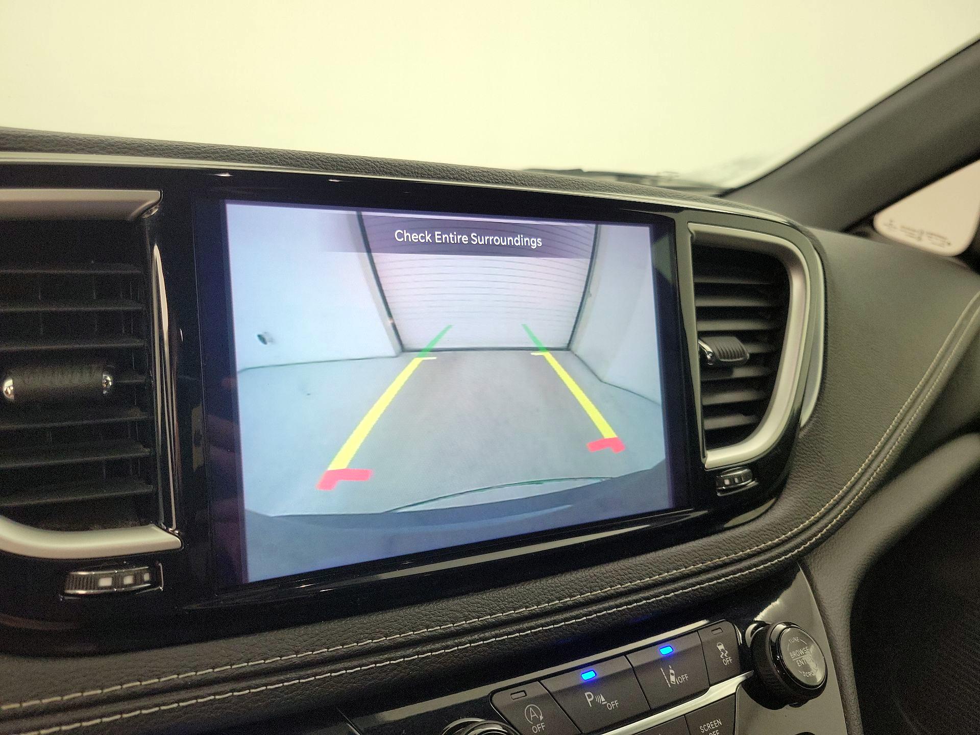 Thumbnail: 2021 Chrysler Pacifica - 14