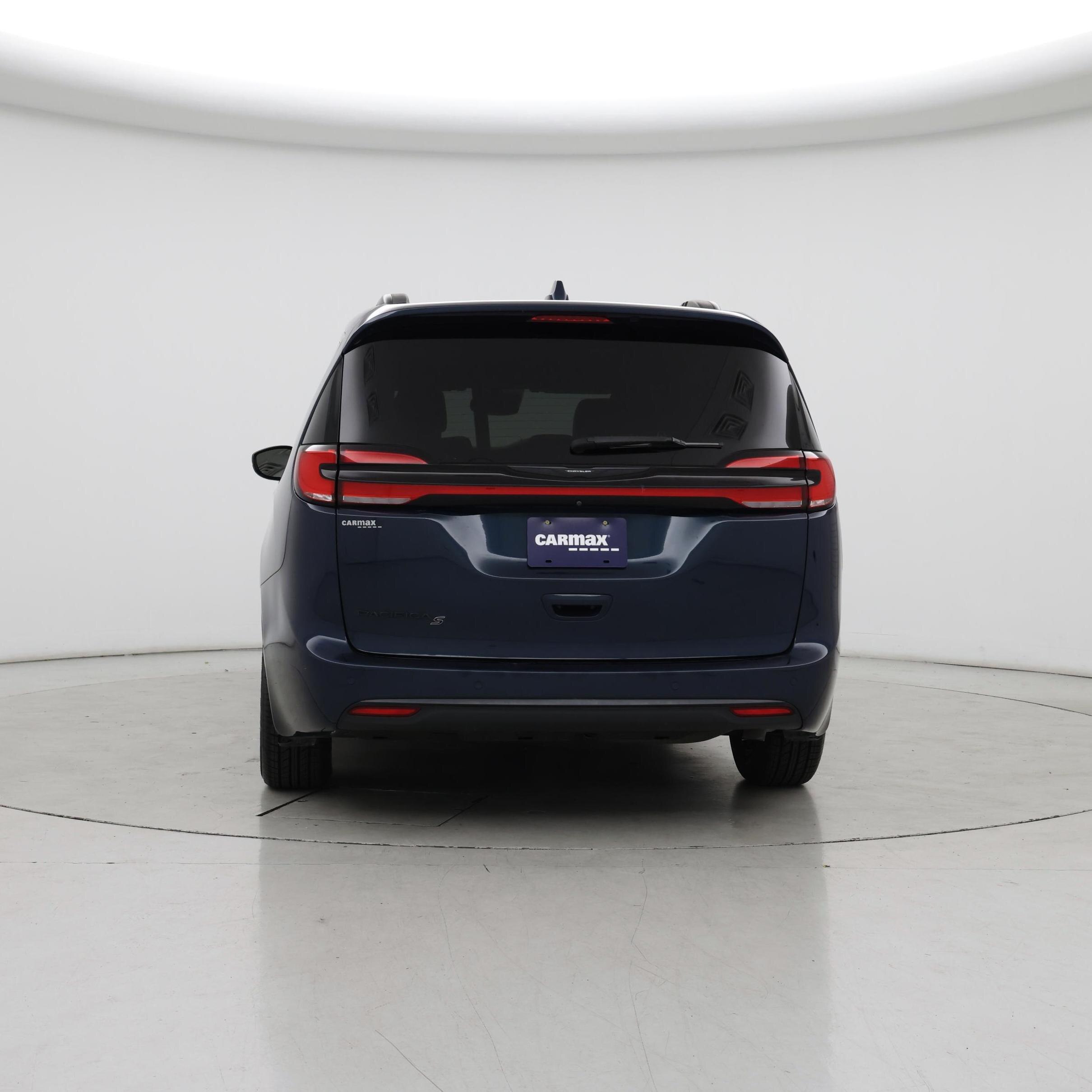 Thumbnail: 2021 Chrysler Pacifica - 6