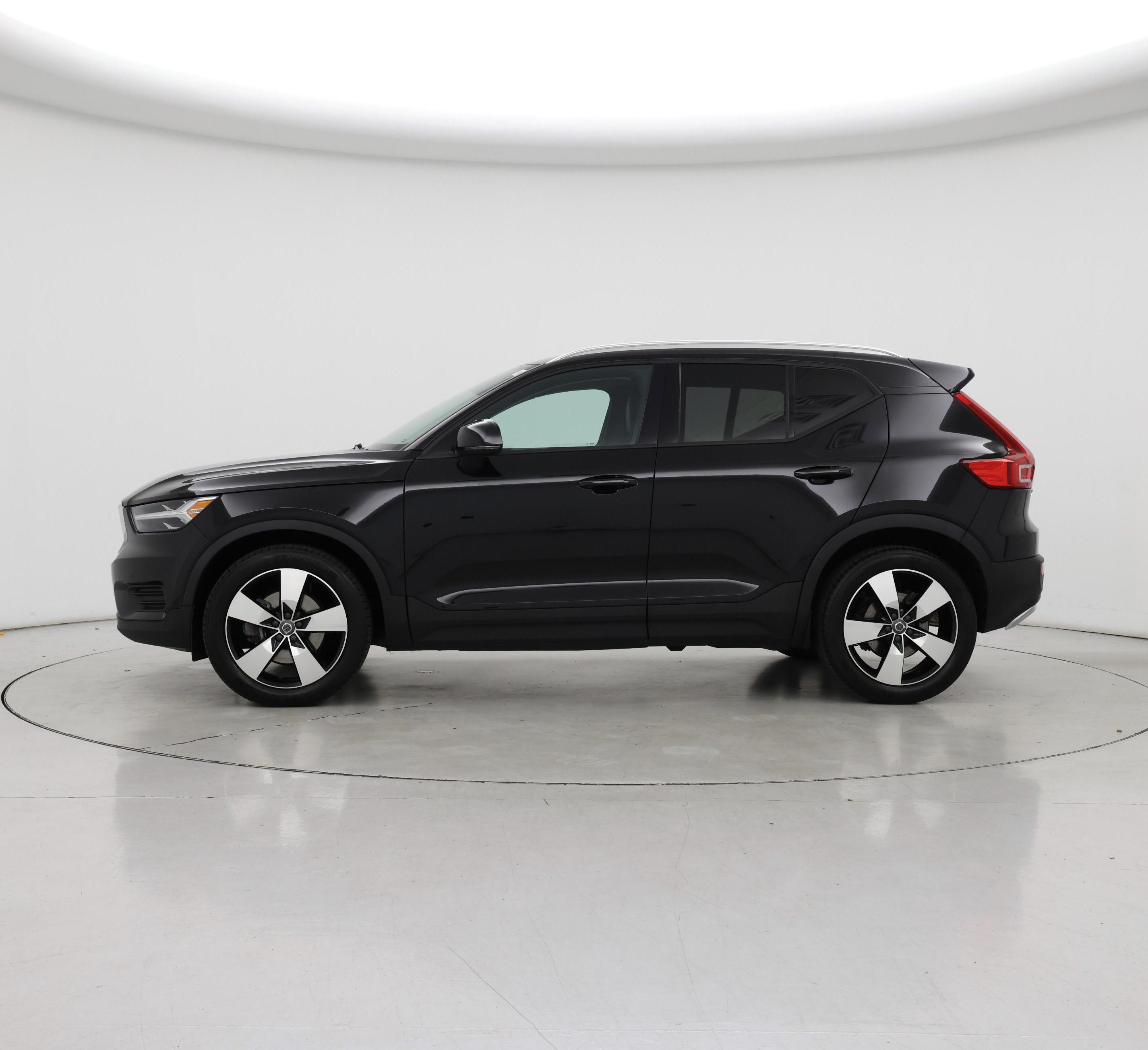 Thumbnail: 2020 Volvo XC40 - 3