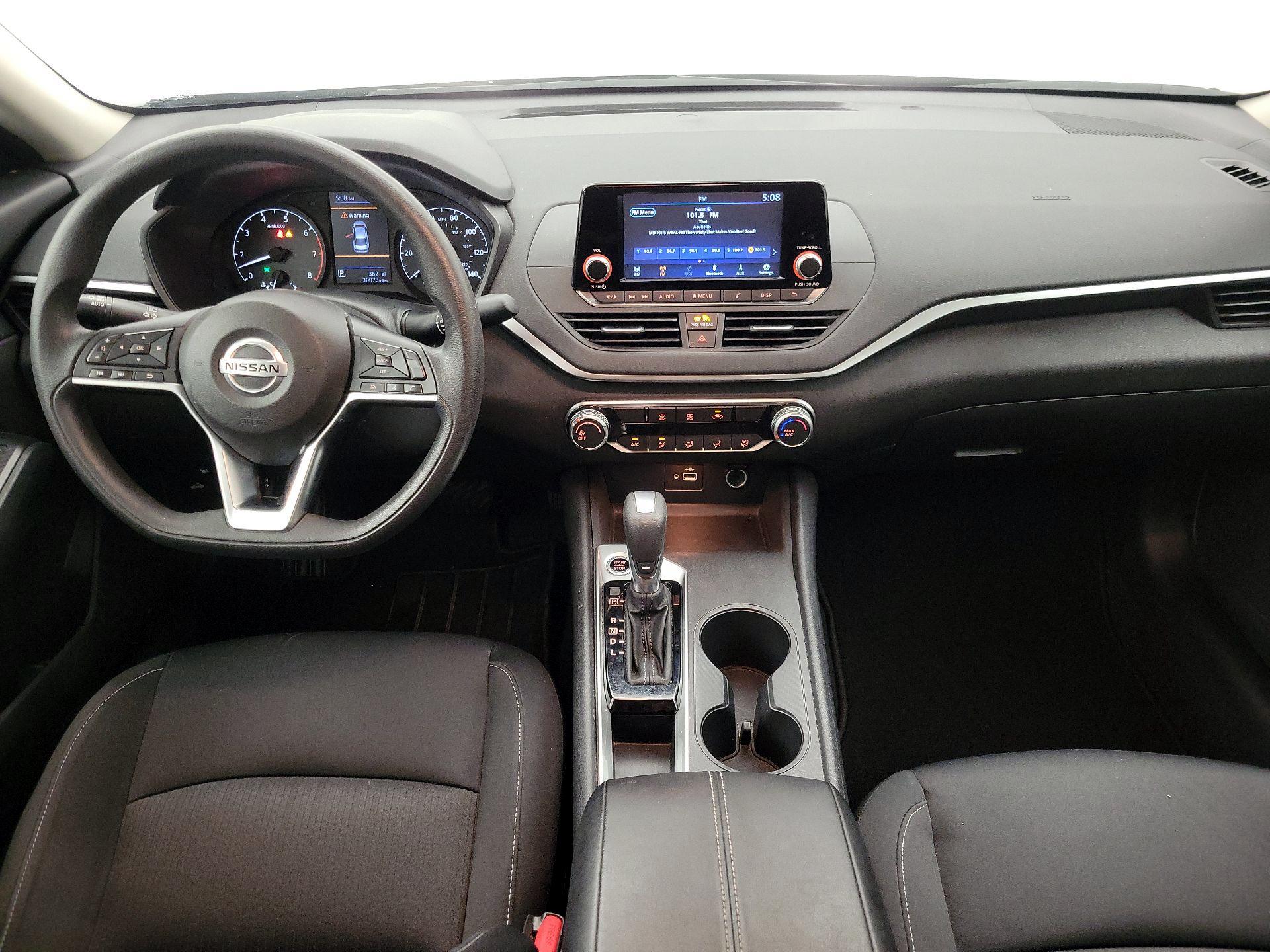 Thumbnail: 2022 Nissan Altima - 9