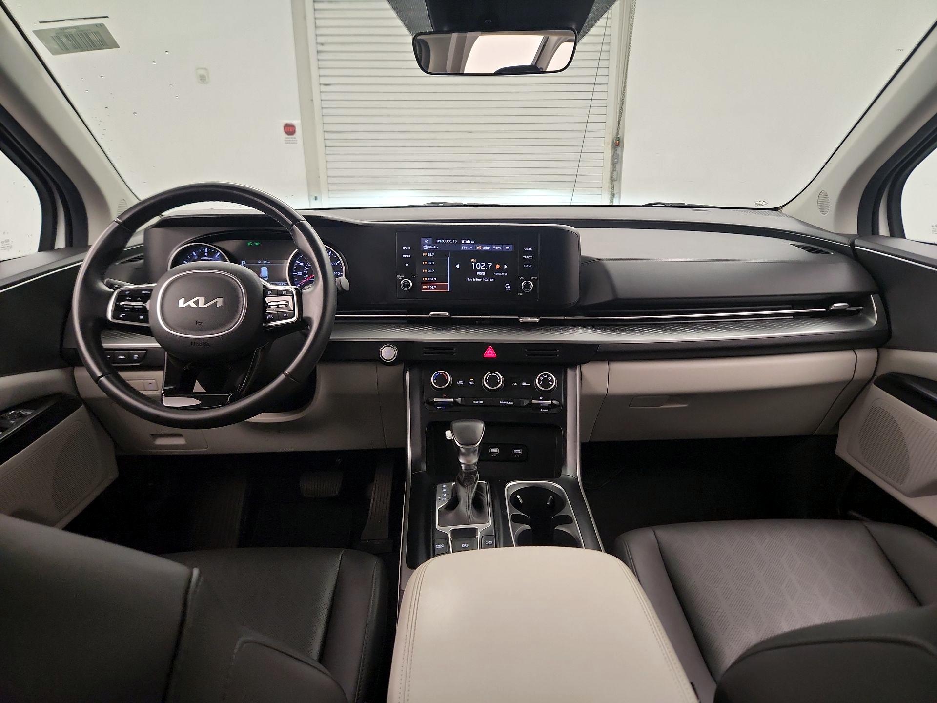 Thumbnail: 2022 Kia Carnival - 9