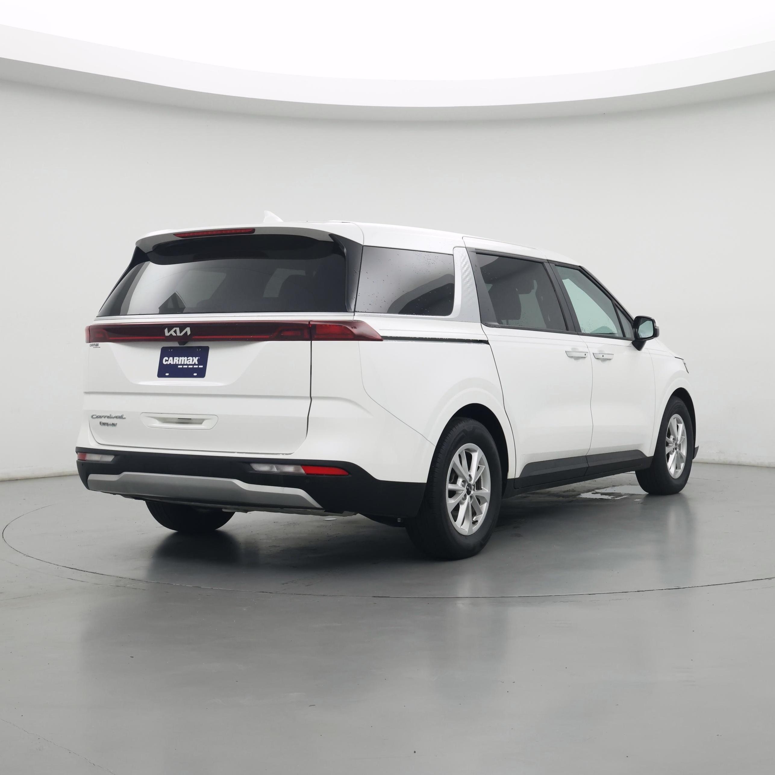 Thumbnail: 2022 Kia Carnival - 8