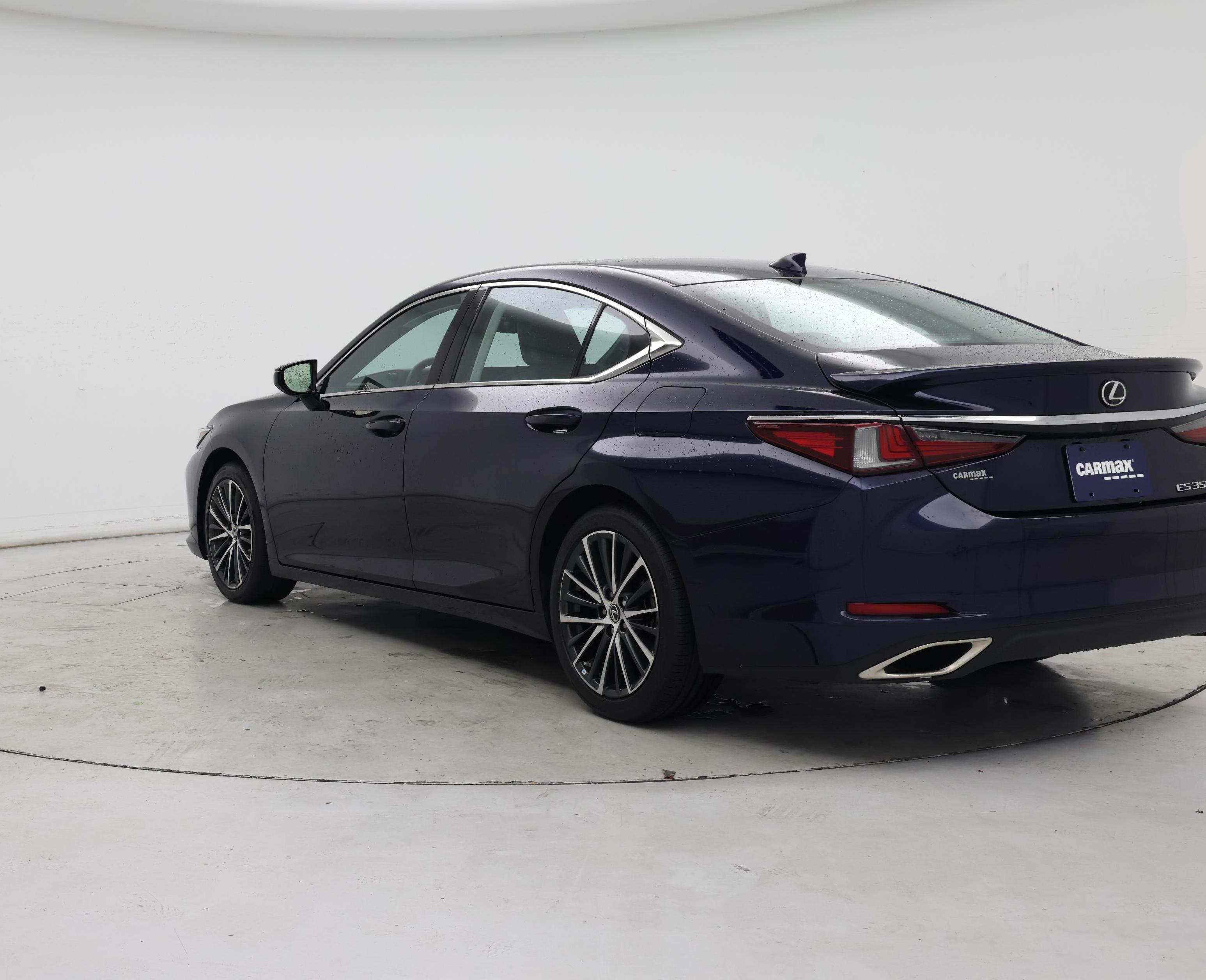 Thumbnail: 2022 Lexus ES - 2