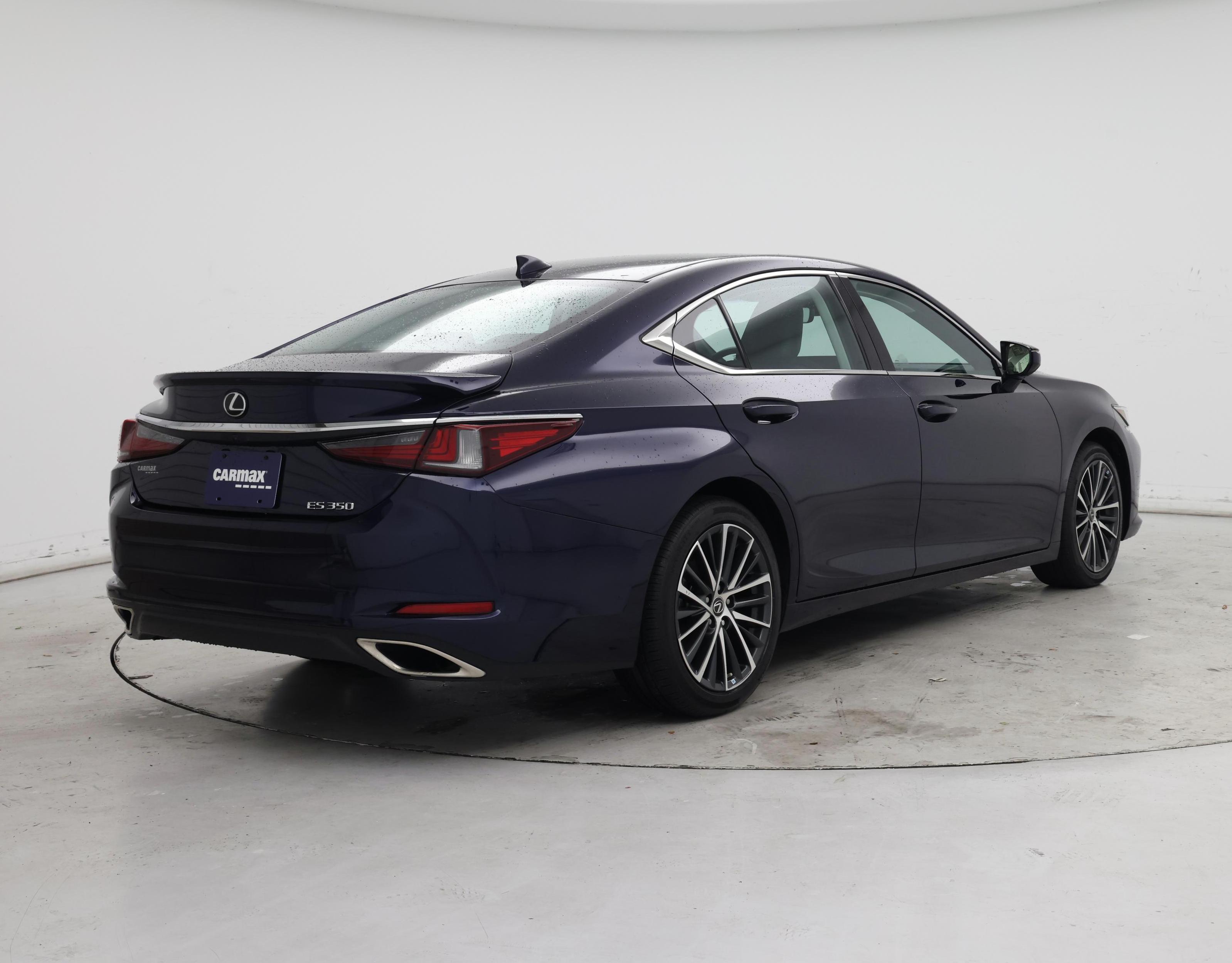 Thumbnail: 2022 Lexus ES - 8