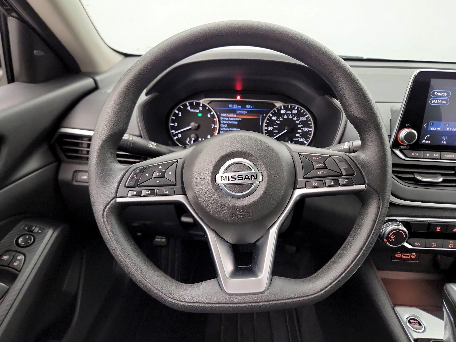 Thumbnail: 2022 Nissan Altima - 10