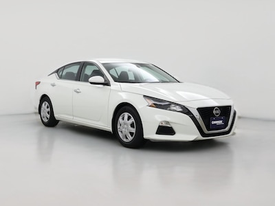 White 2022 Nissan Altima S