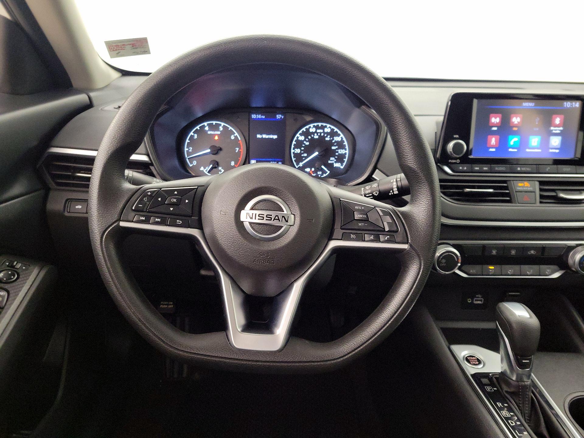 Thumbnail: 2022 Nissan Altima - 10