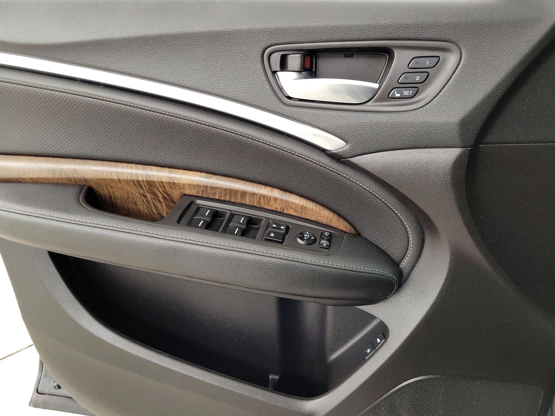 Thumbnail: 2020 Acura MDX - 12