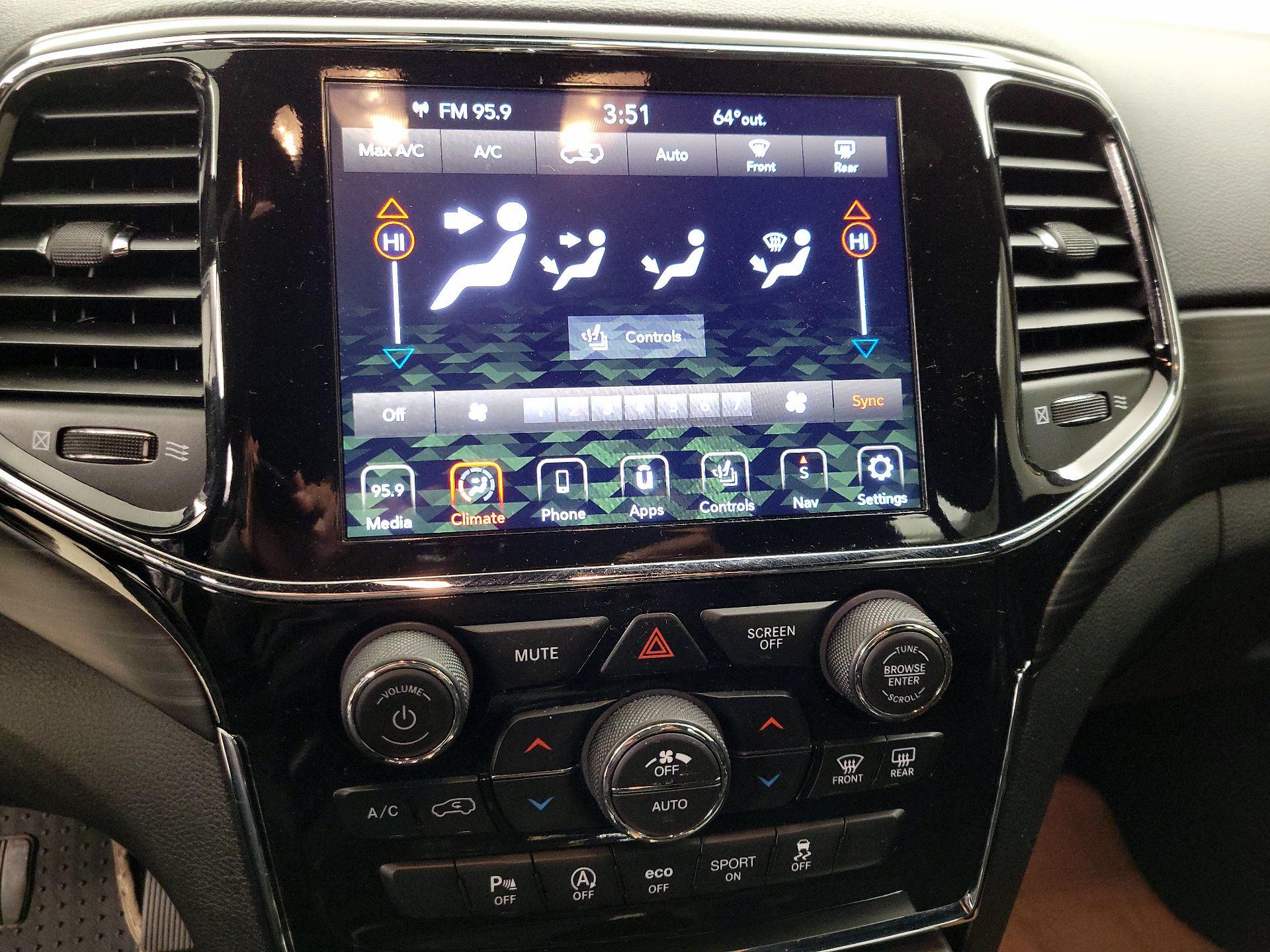 Thumbnail: 2021 Jeep Grand Cherokee - 17