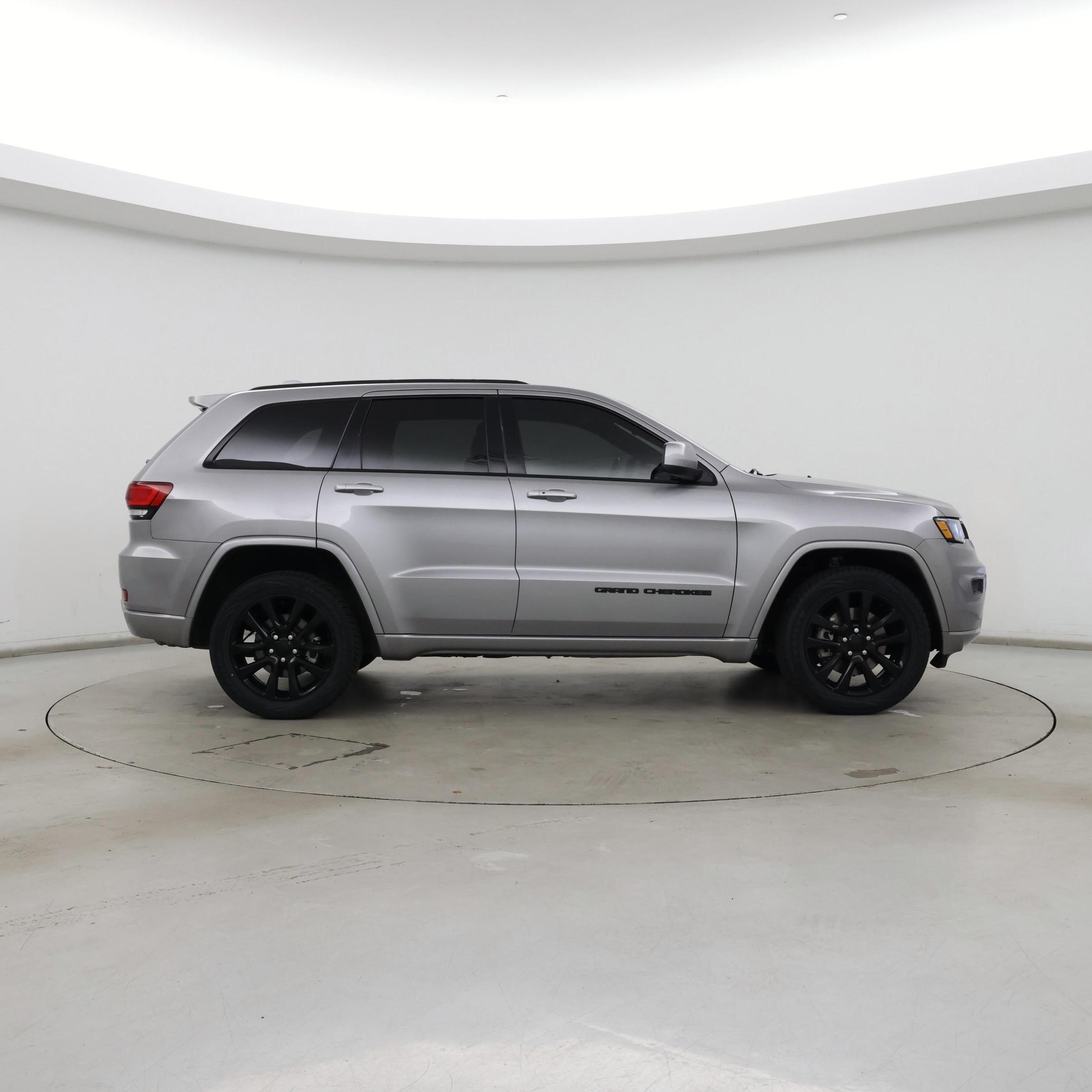Thumbnail: 2021 Jeep Grand Cherokee - 7