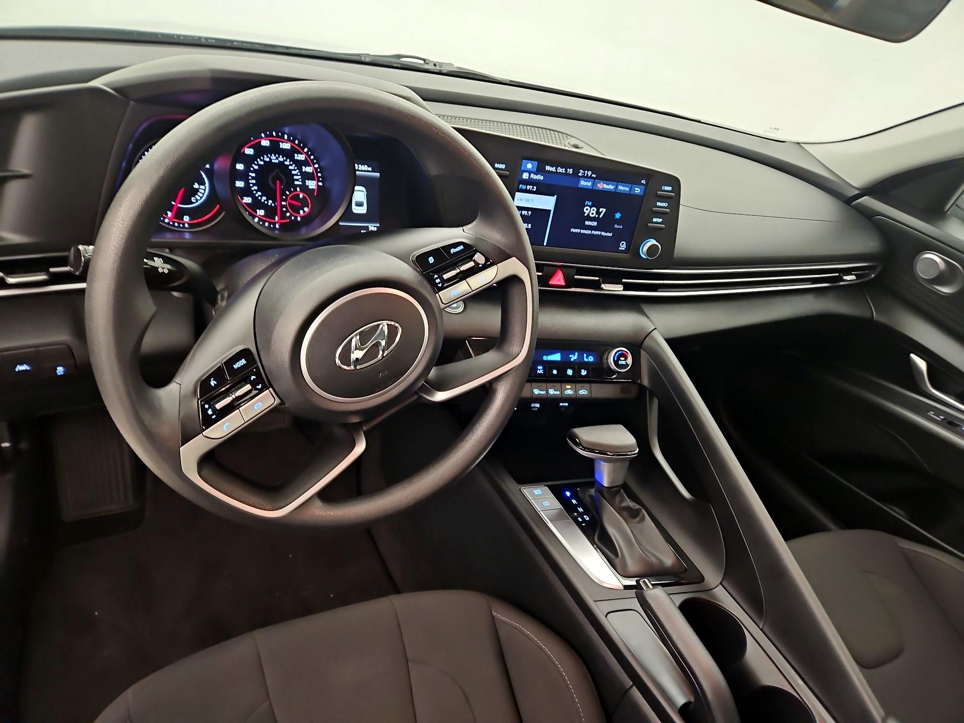 Thumbnail: 2023 Hyundai Elantra - 9