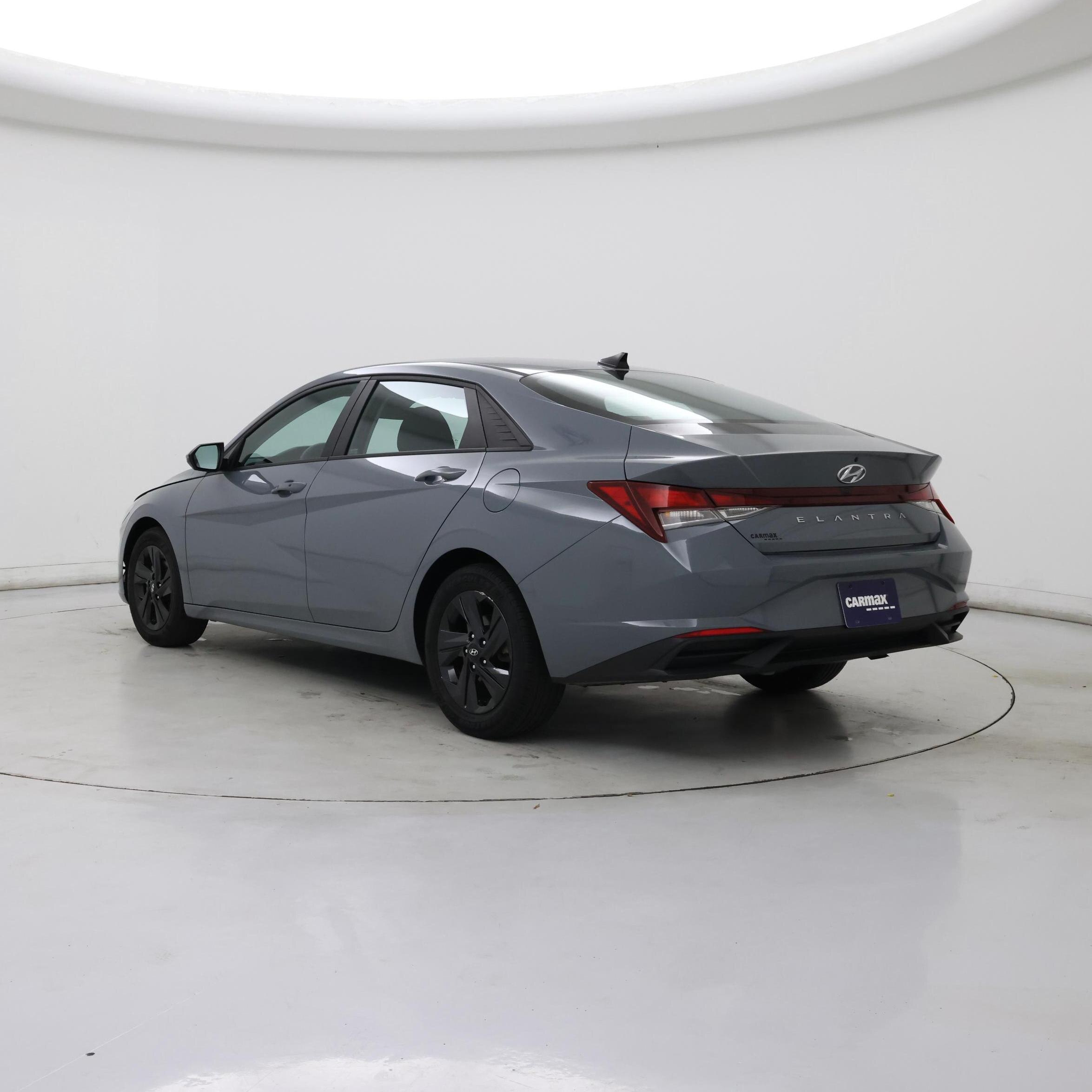 Thumbnail: 2023 Hyundai Elantra - 2