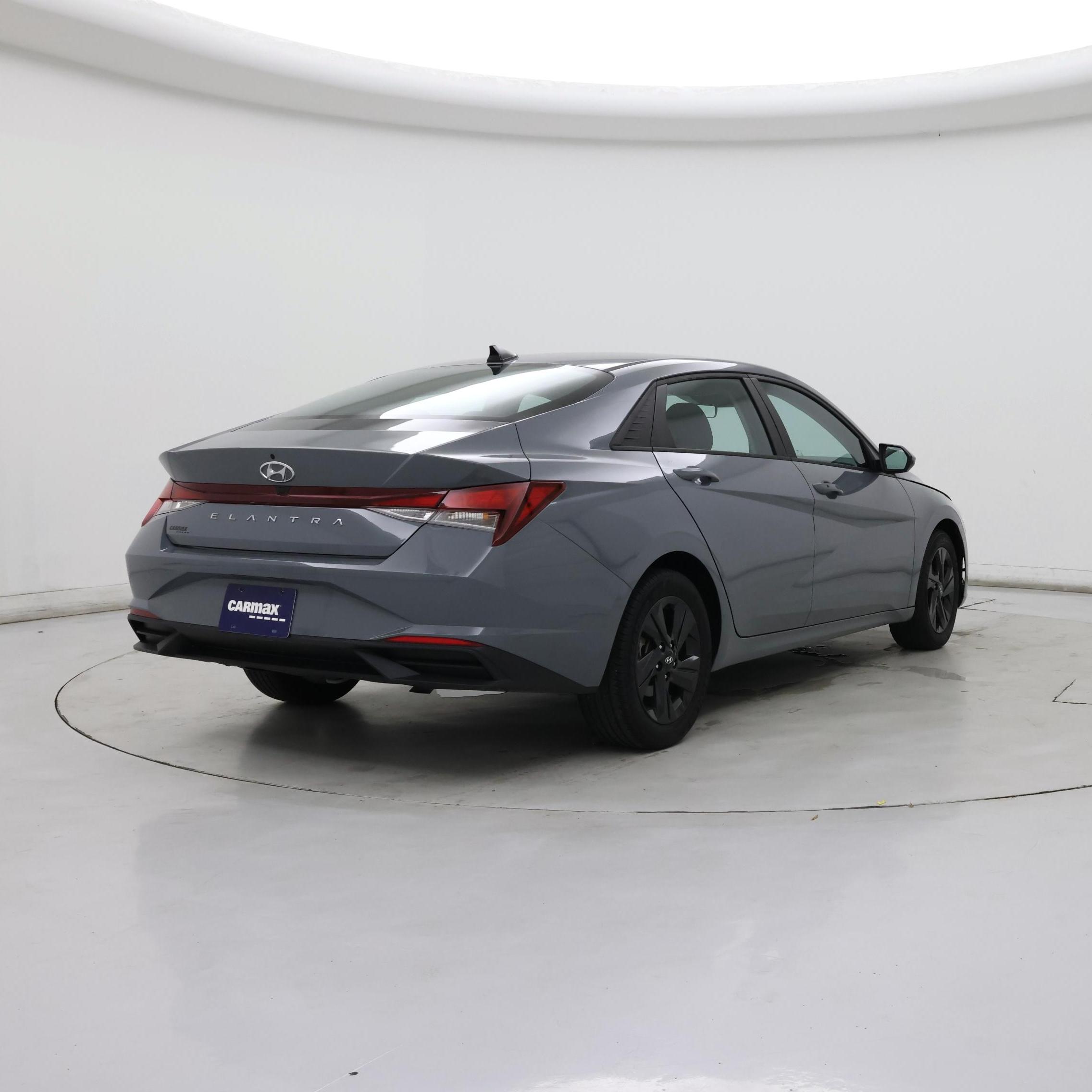 Thumbnail: 2023 Hyundai Elantra - 8