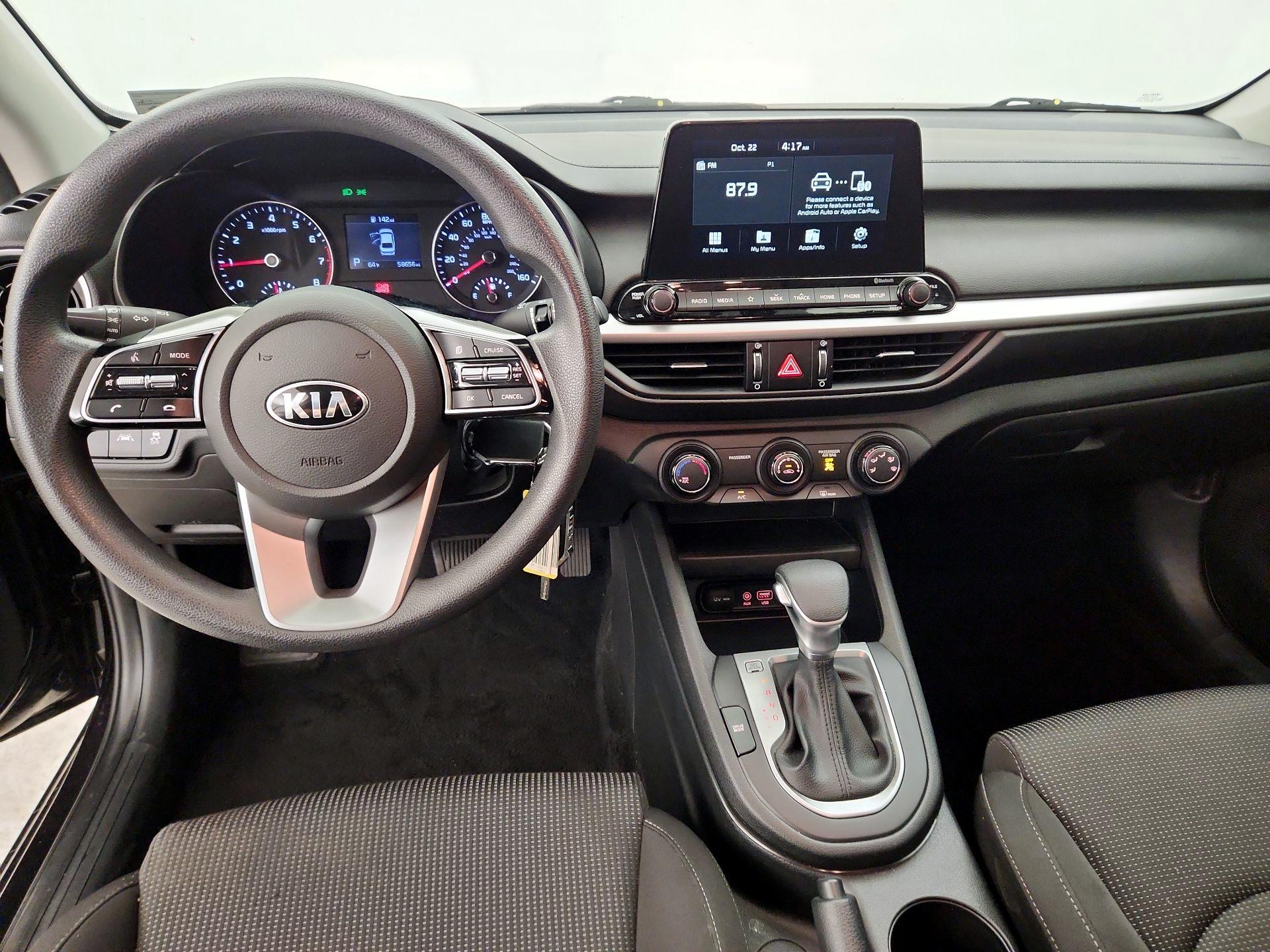 Thumbnail: 2020 Kia Forte - 9