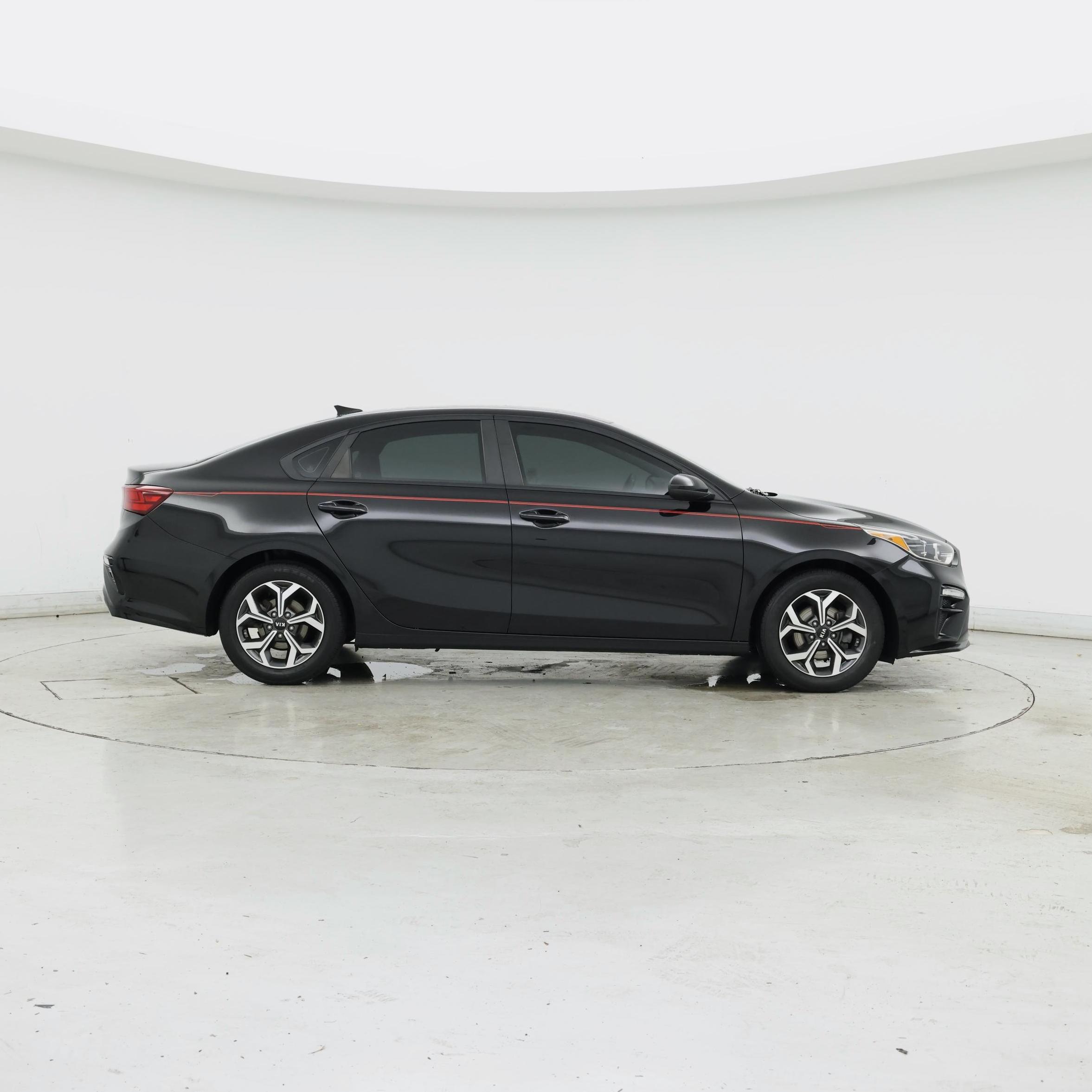 Thumbnail: 2020 Kia Forte - 7