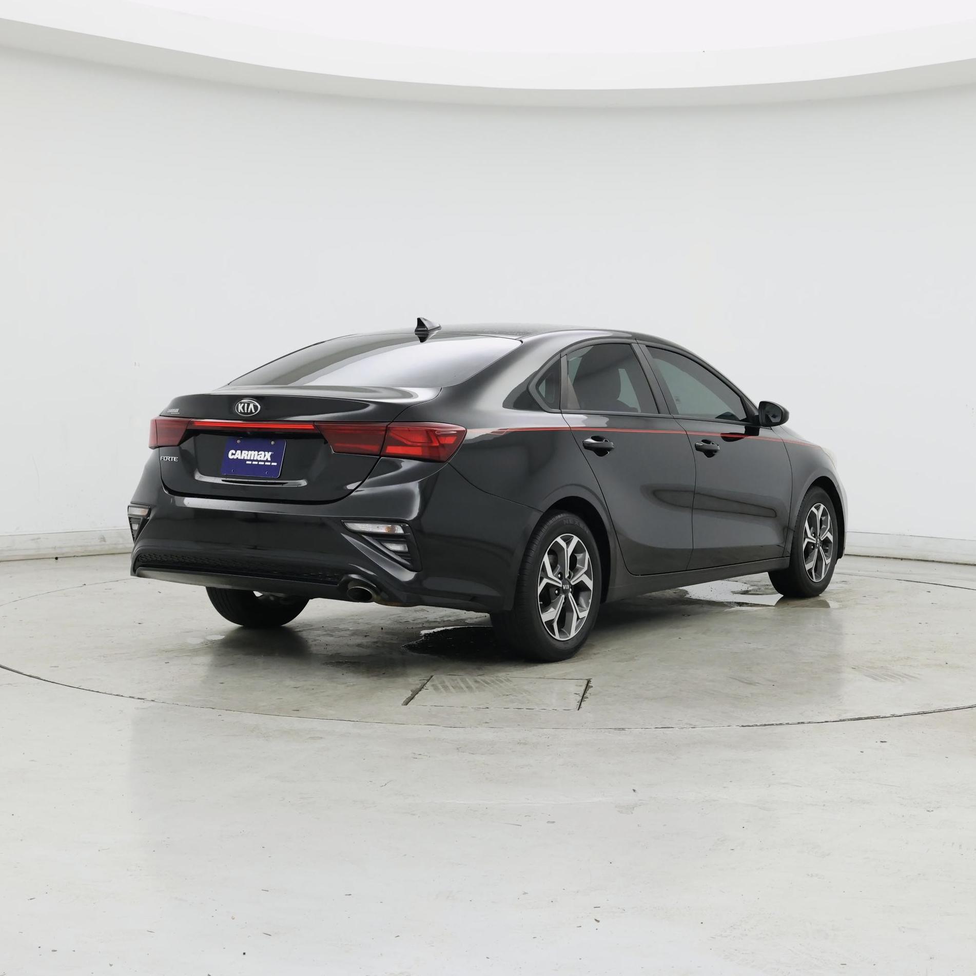 Thumbnail: 2020 Kia Forte - 8